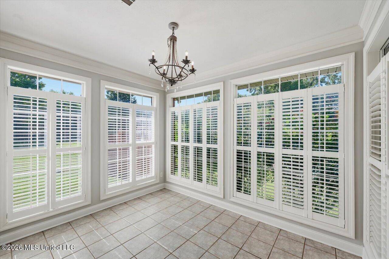 1919 Mcraven Road Property Photo 18