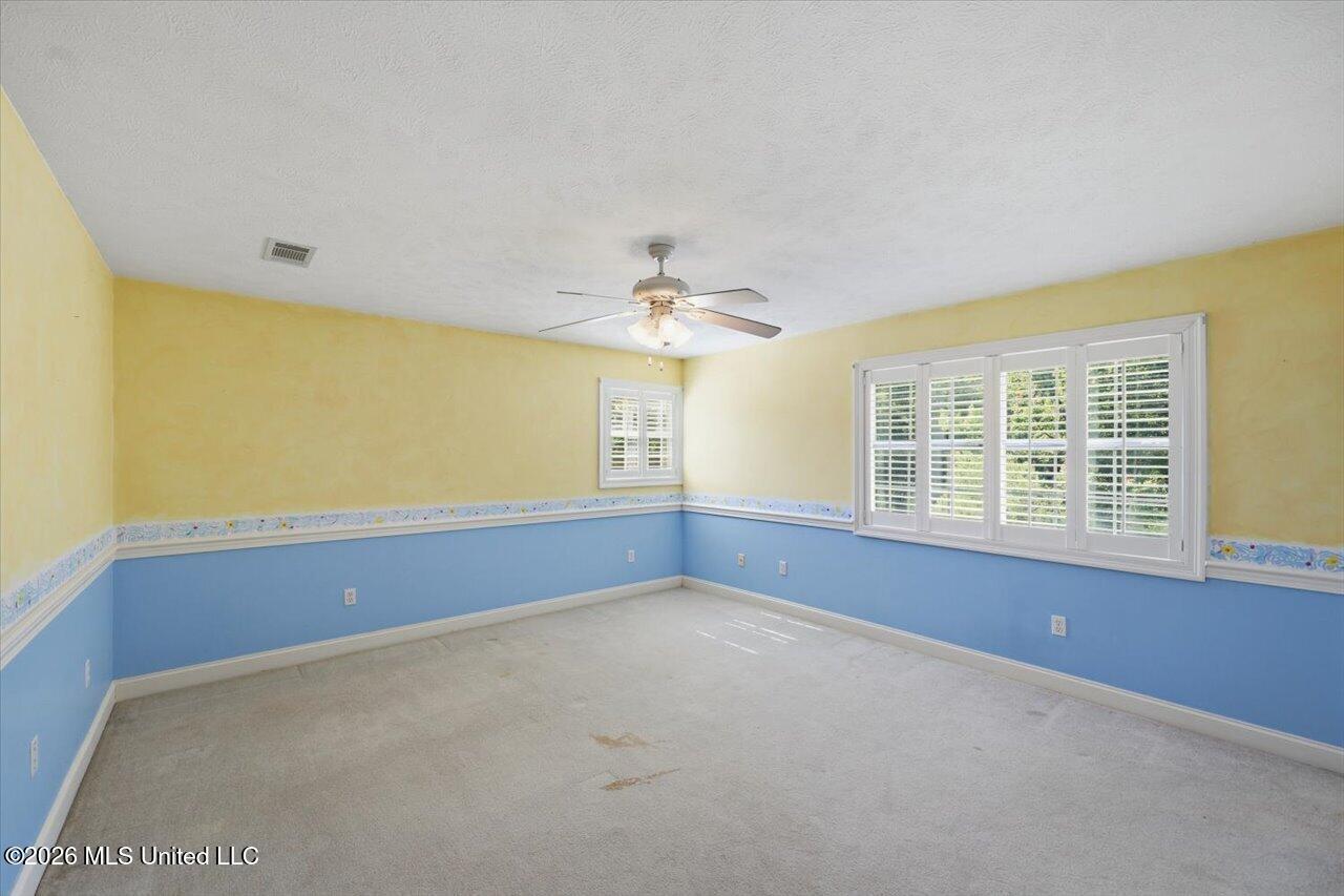 1919 Mcraven Road Property Photo 27