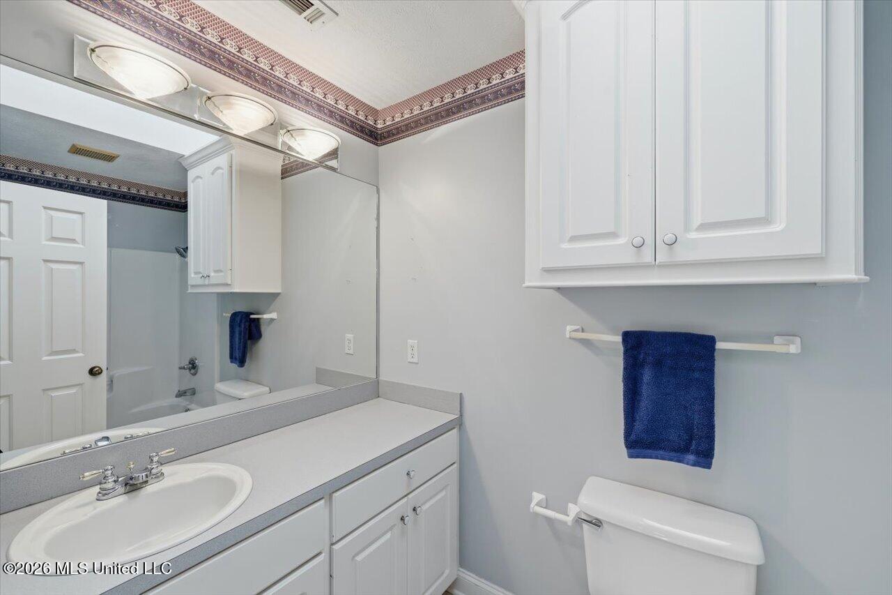 1919 Mcraven Road Property Photo 31