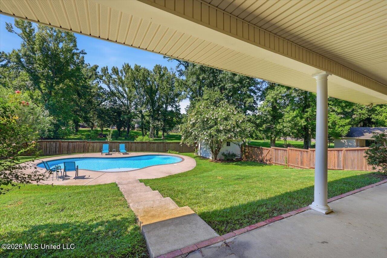 1919 Mcraven Road Property Photo 32