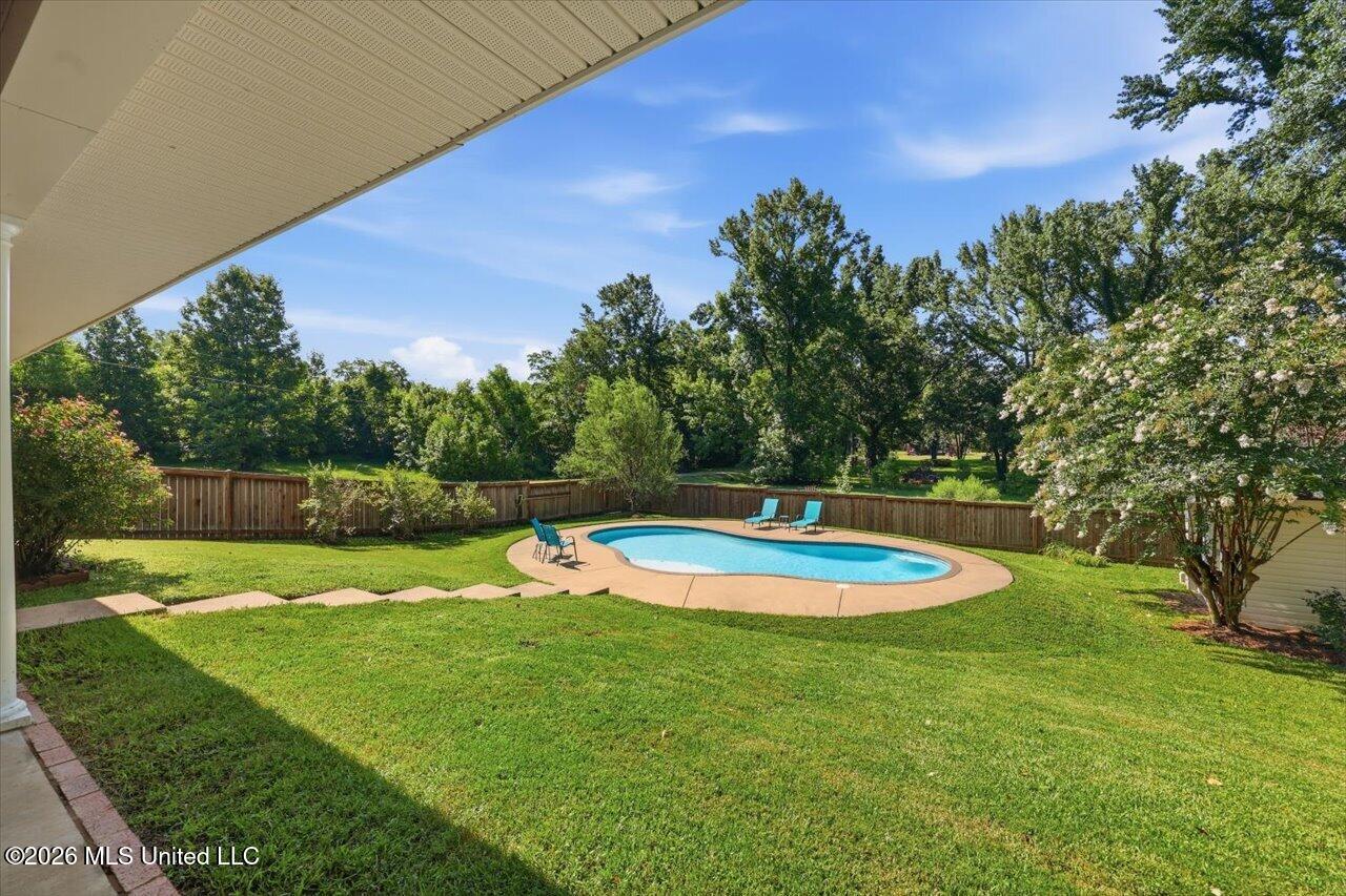 1919 Mcraven Road Property Photo 36