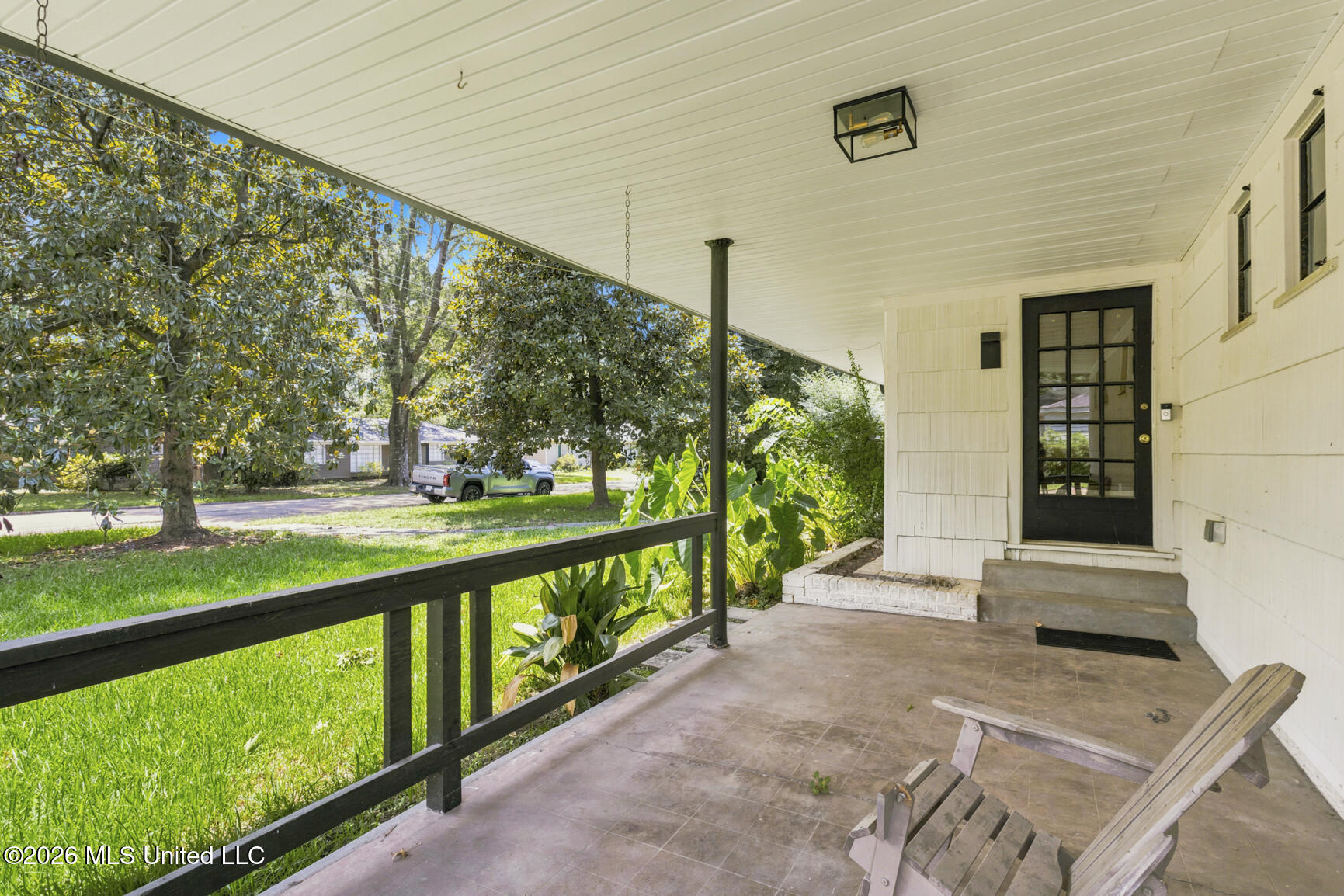 964 Meadow Heights Drive Property Photo 4