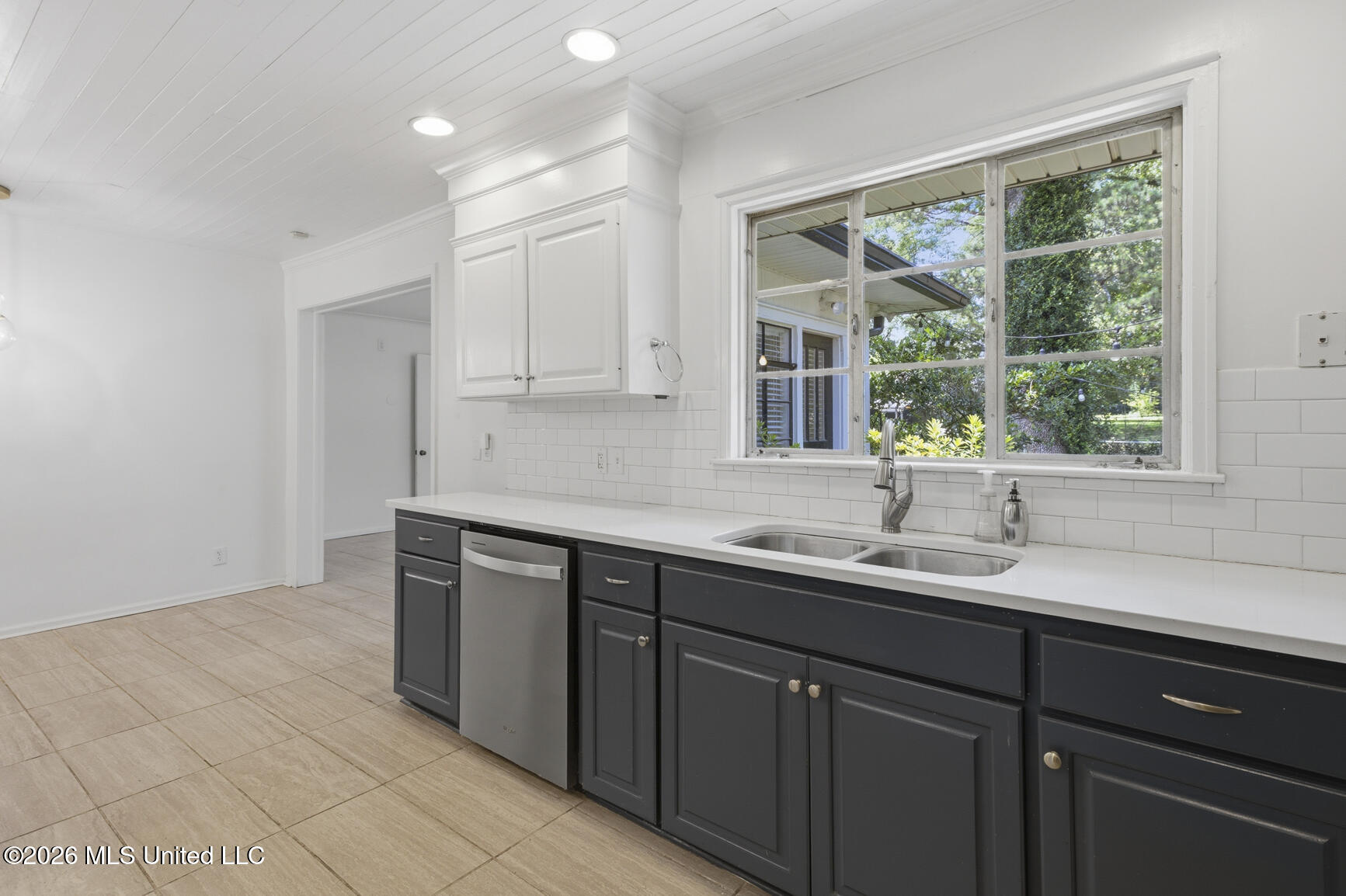 964 Meadow Heights Drive Property Photo 17