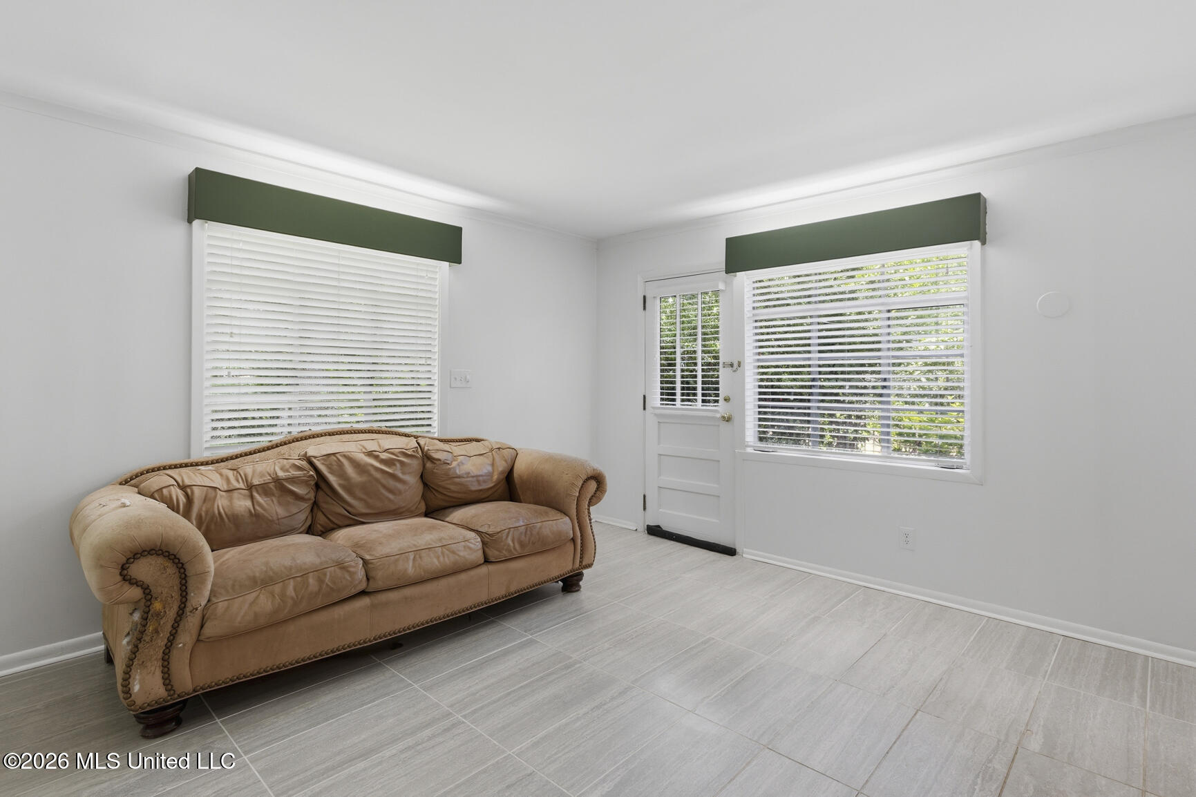 964 Meadow Heights Drive Property Photo 19