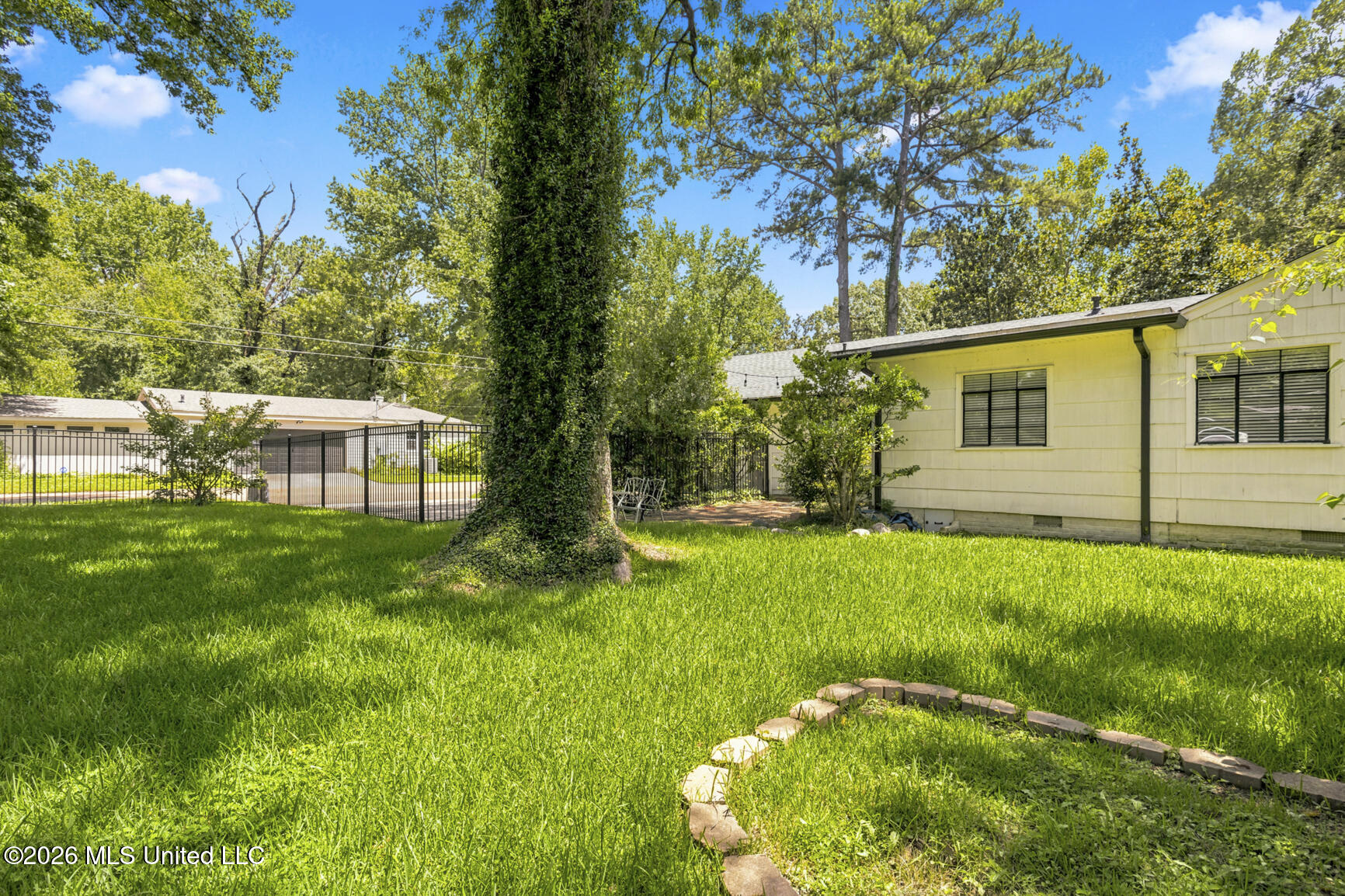 964 Meadow Heights Drive Property Photo 33