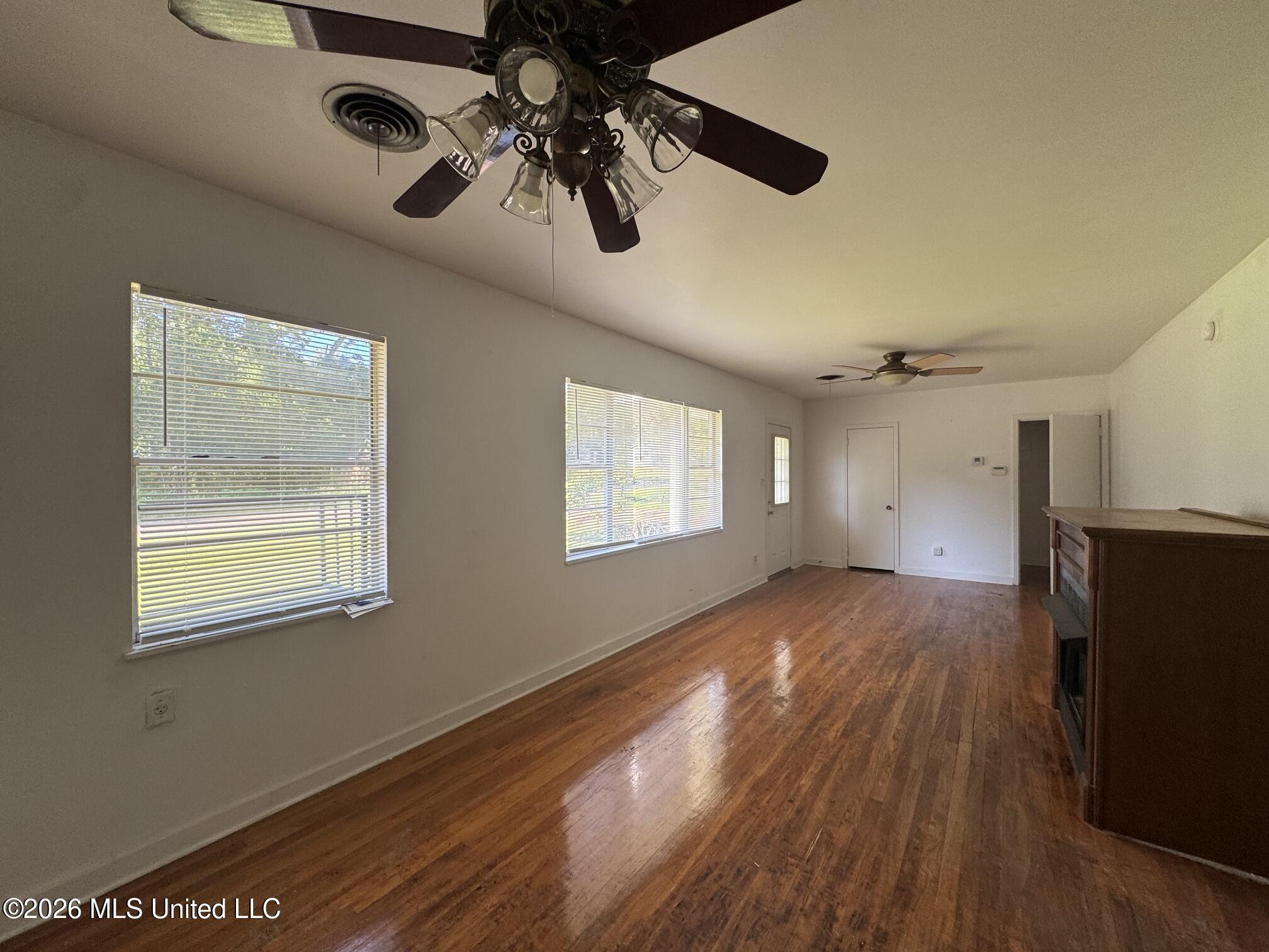 1044 Cooper Road Property Photo 3