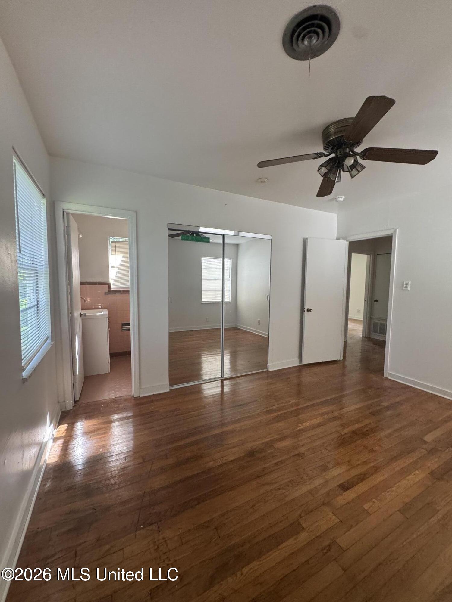 1044 Cooper Road Property Photo 9