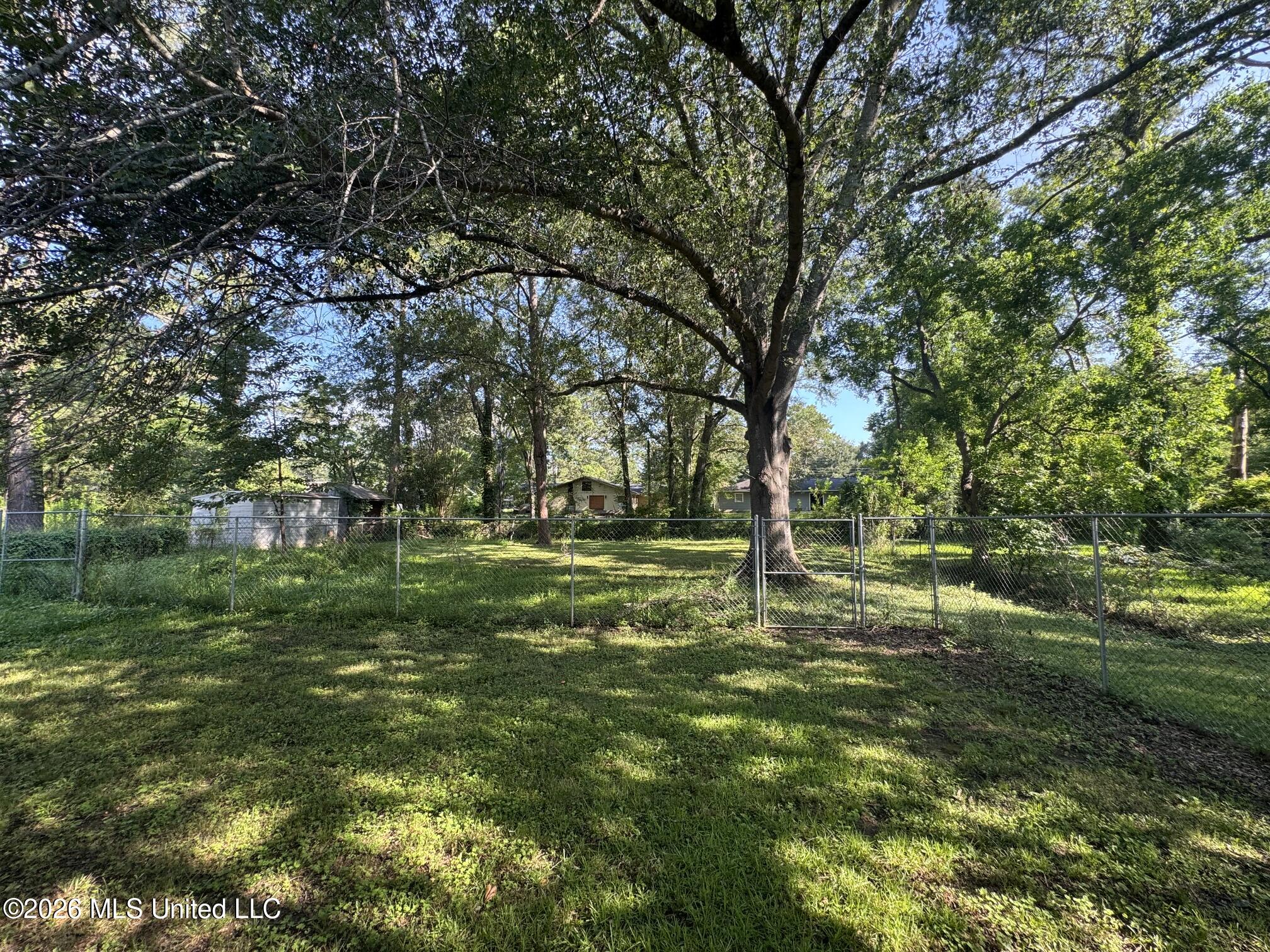 1044 Cooper Road Property Photo 17