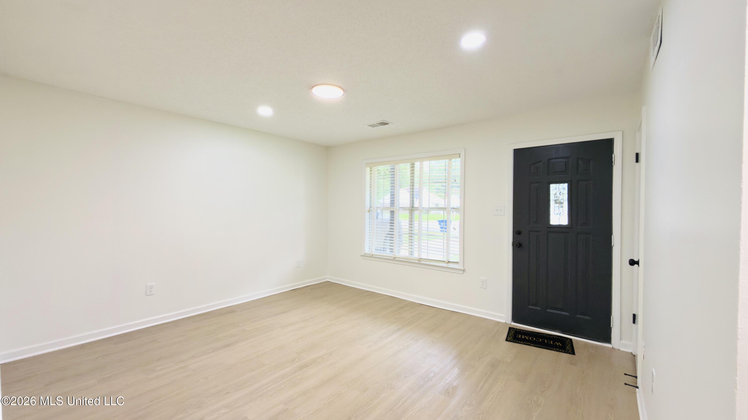 3280 Briarwood Drive Property Photo 4