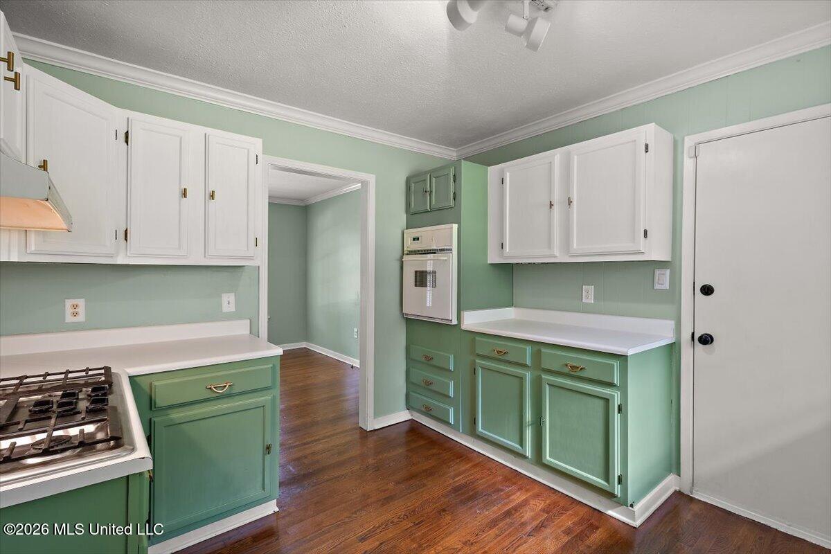 1633 Winchester Street Property Photo 13