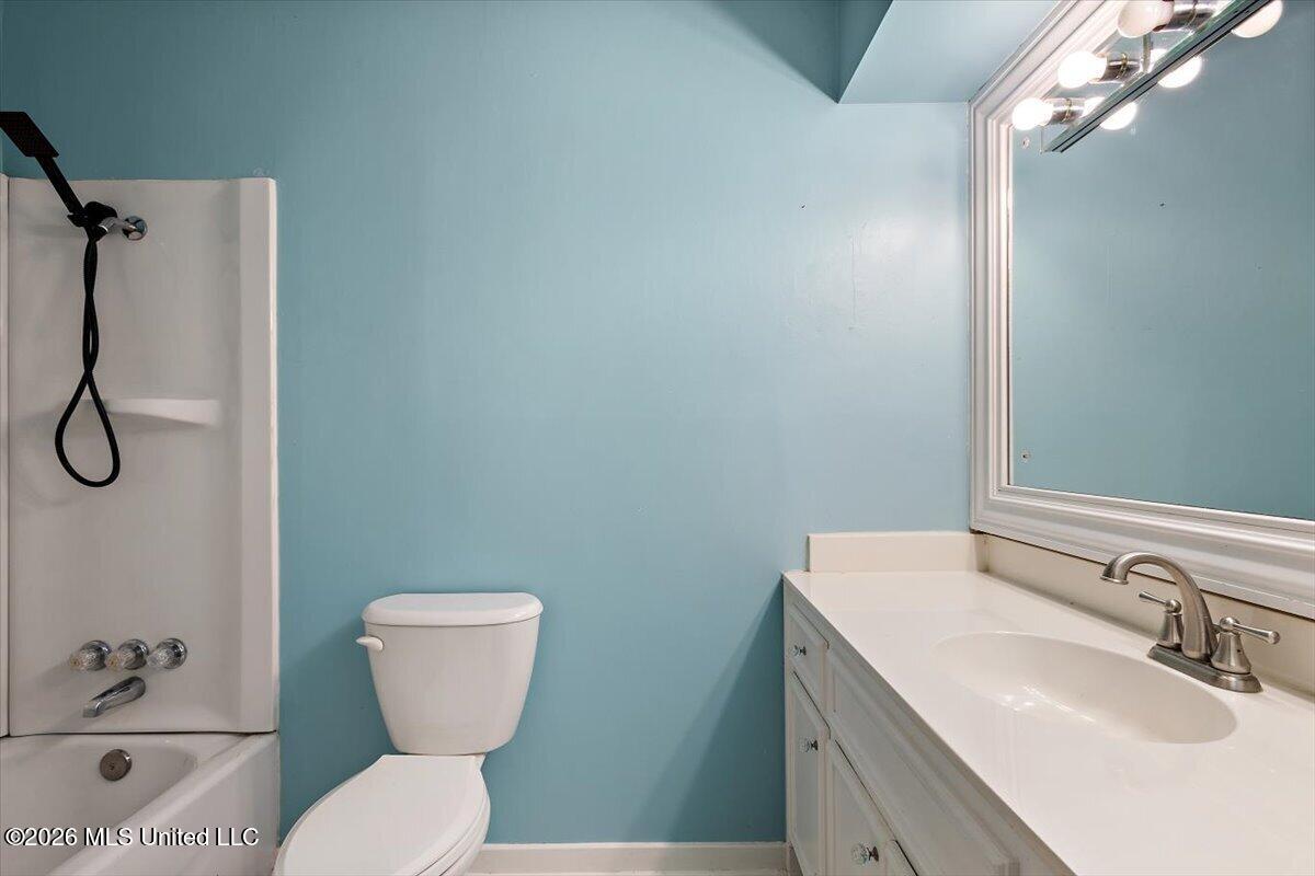1633 Winchester Street Property Photo 20