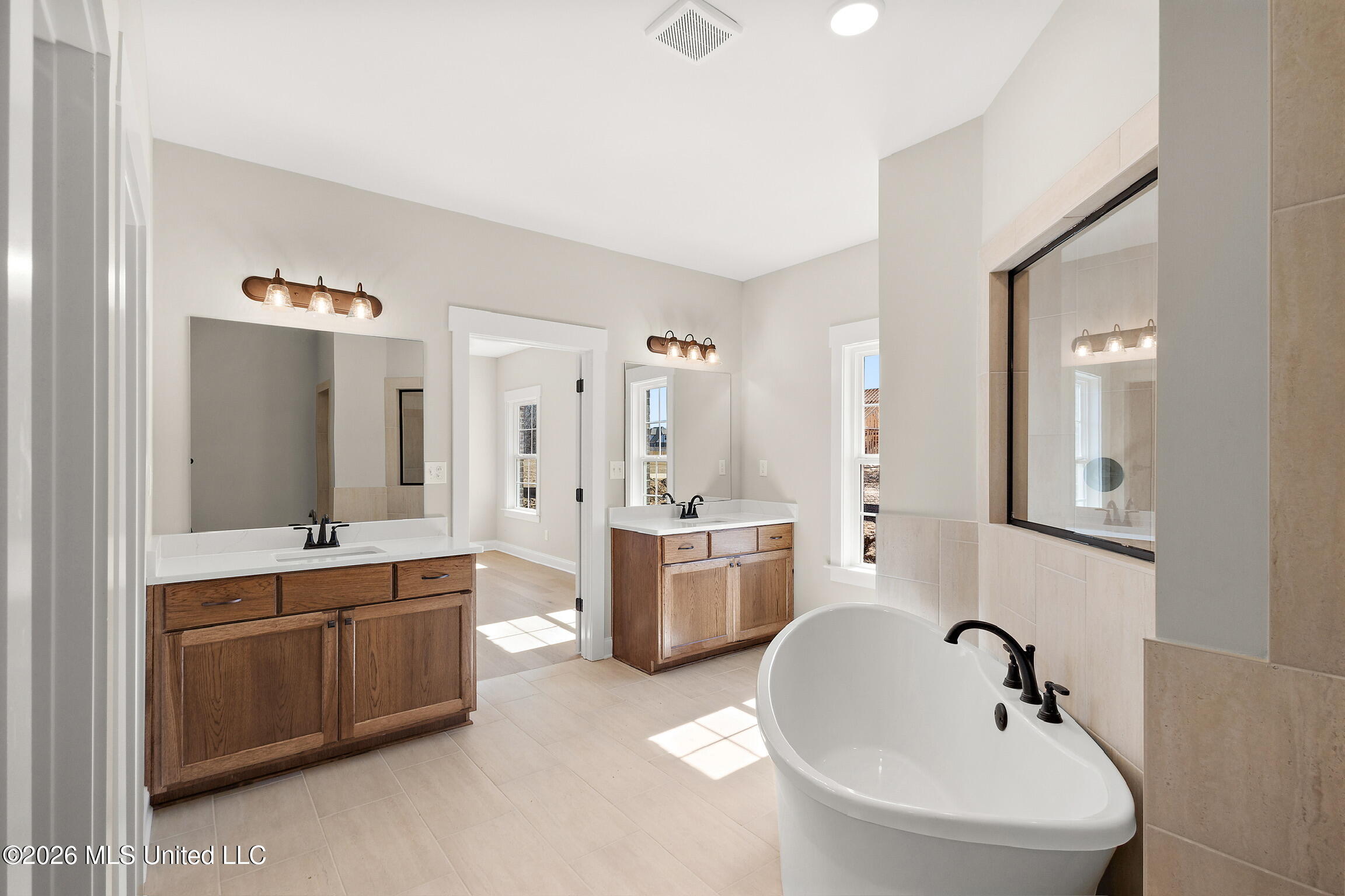 7570 Thomas Riley Street Property Photo 15