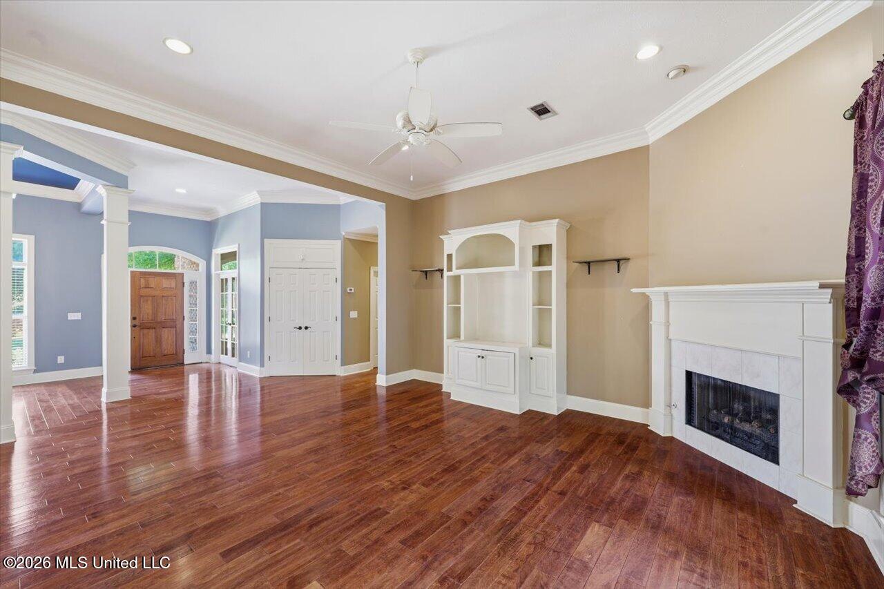 106 Ellicot Burn Property Photo 4