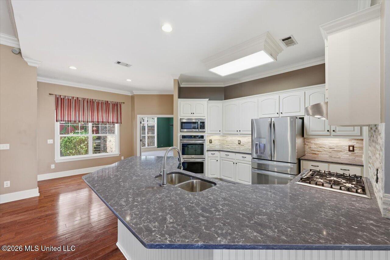 106 Ellicot Burn Property Photo 11