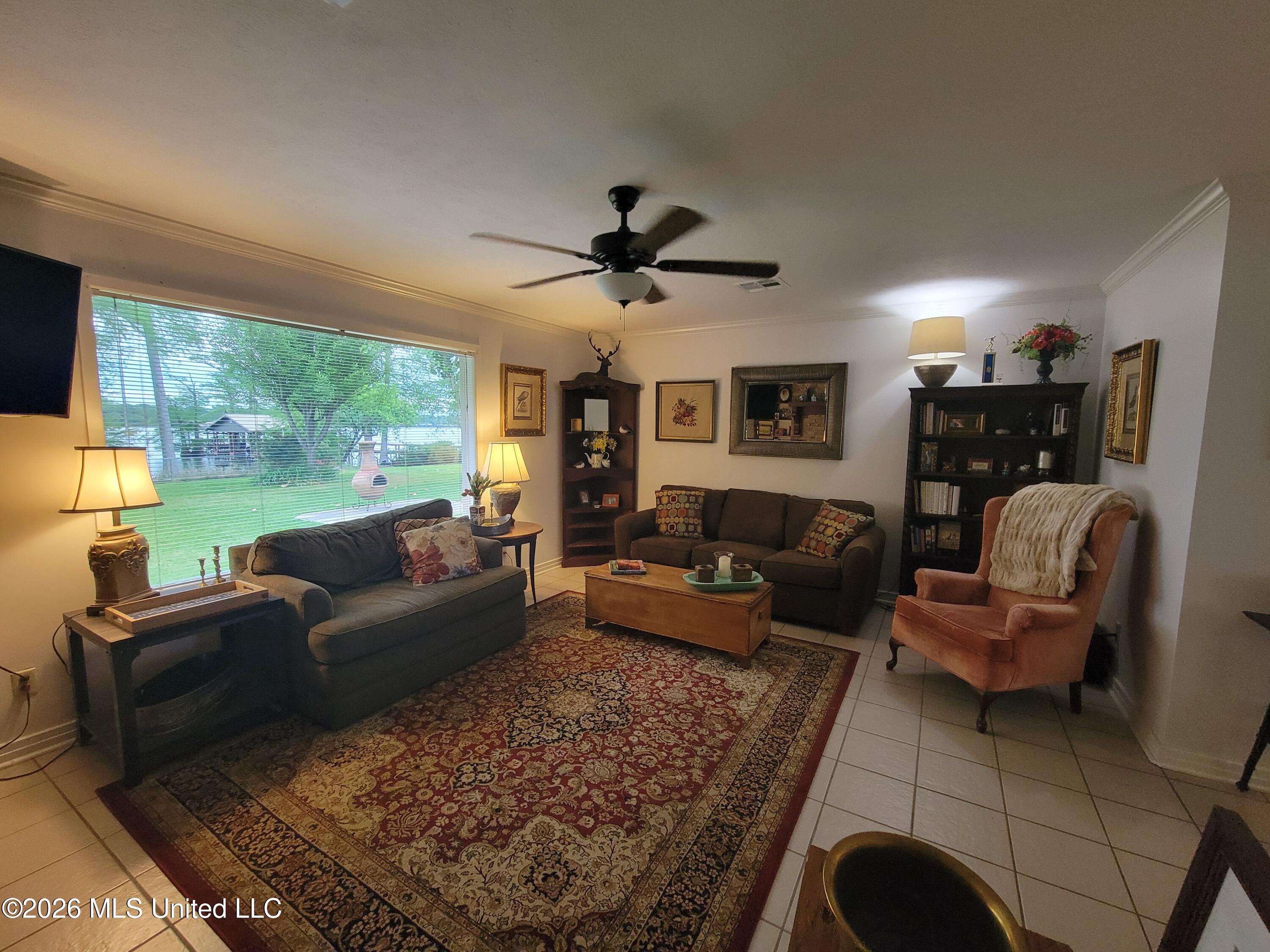 408 Louisiana 569 Property Photo 6