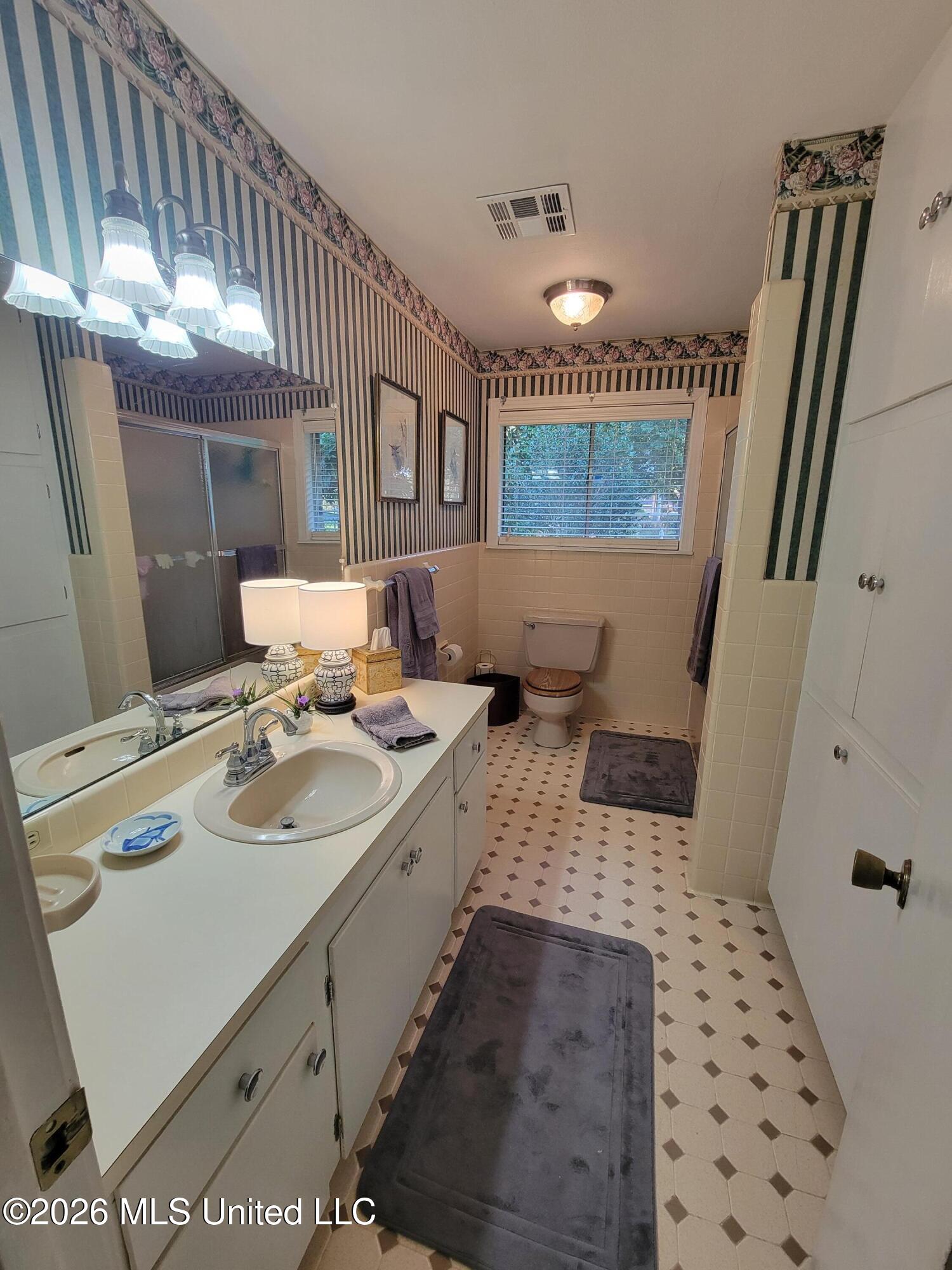 408 Louisiana 569 Property Photo 7