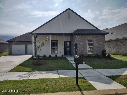 843 Long Leaf Circle Property Photo 1