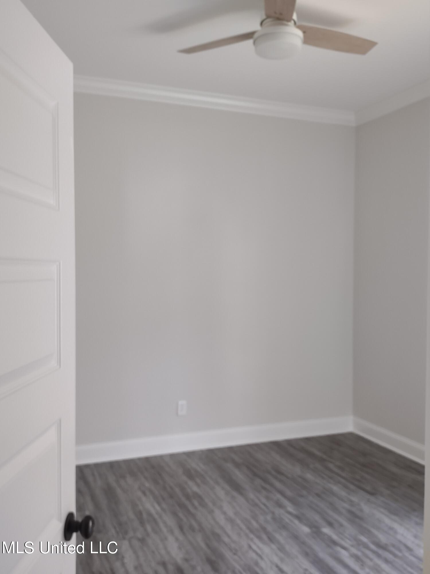 843 Long Leaf Circle Property Photo 8