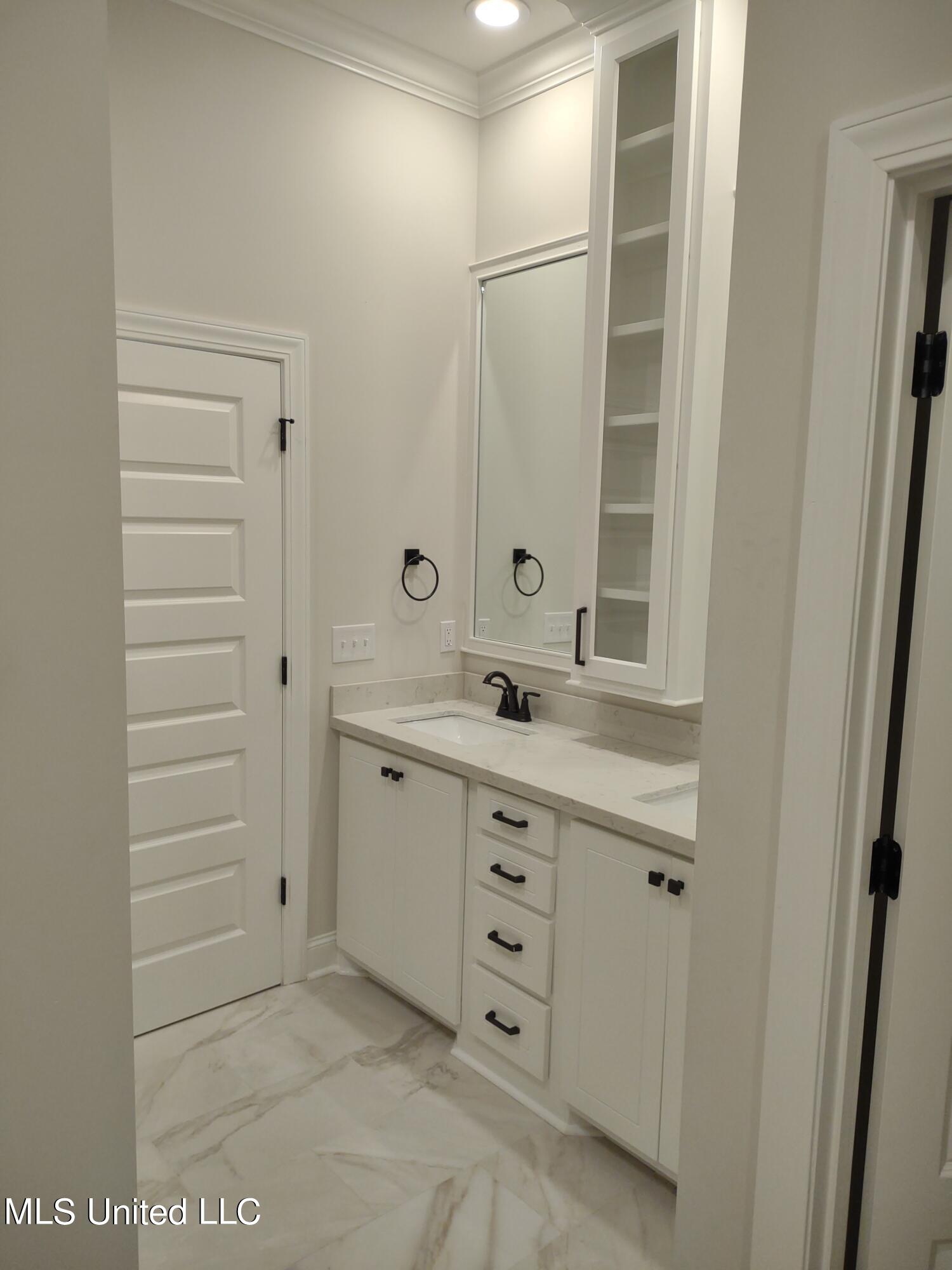 843 Long Leaf Circle Property Photo 9
