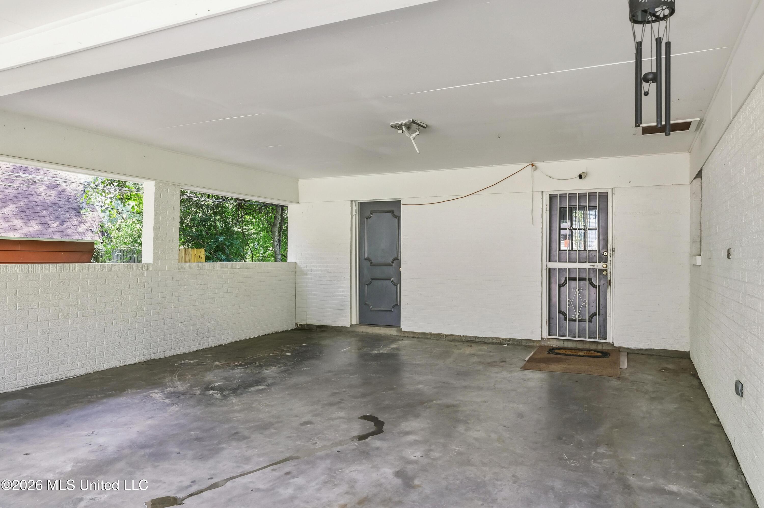 225 Rebecca Drive Property Photo 4