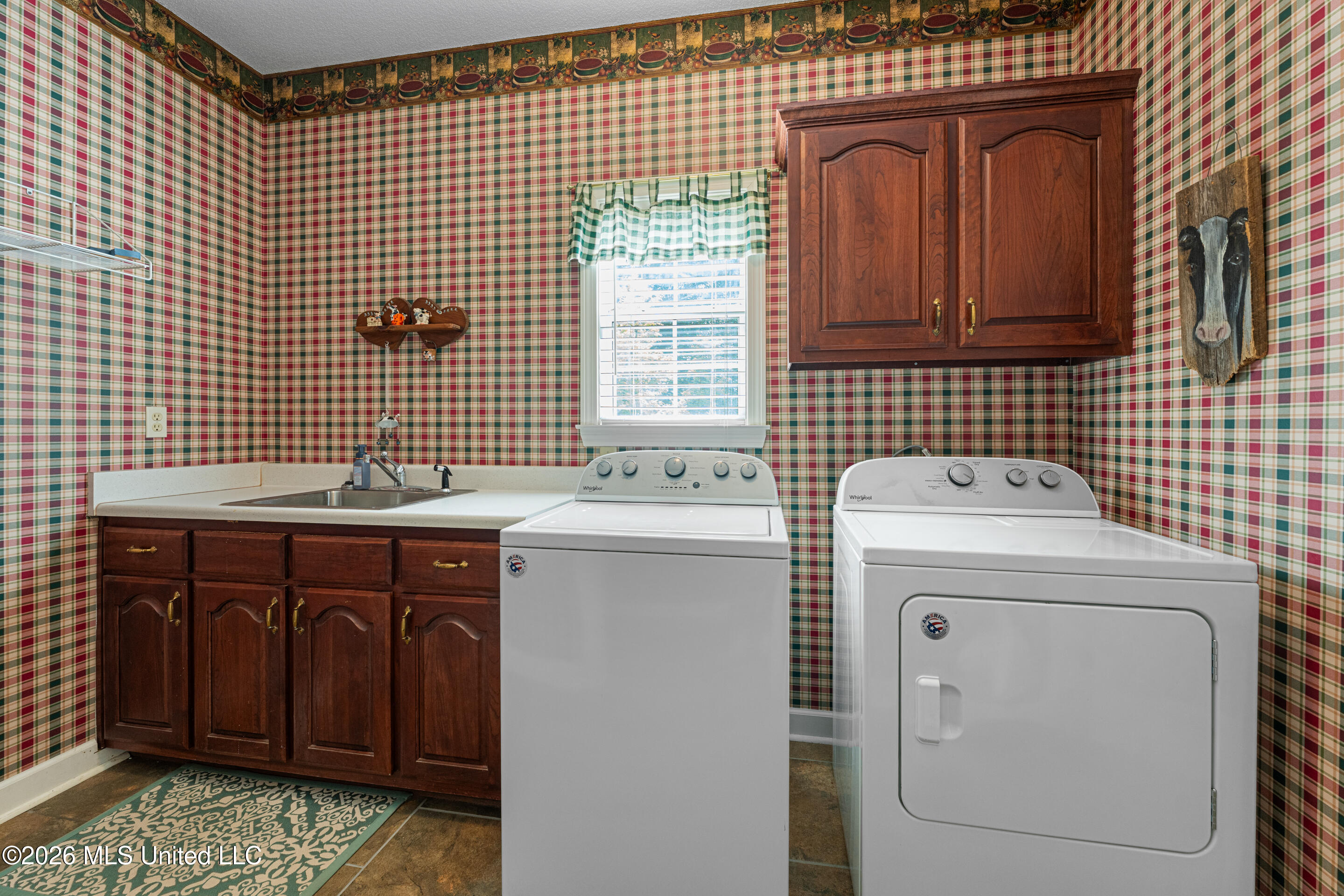 127 W Sweetwater Road Property Photo 17