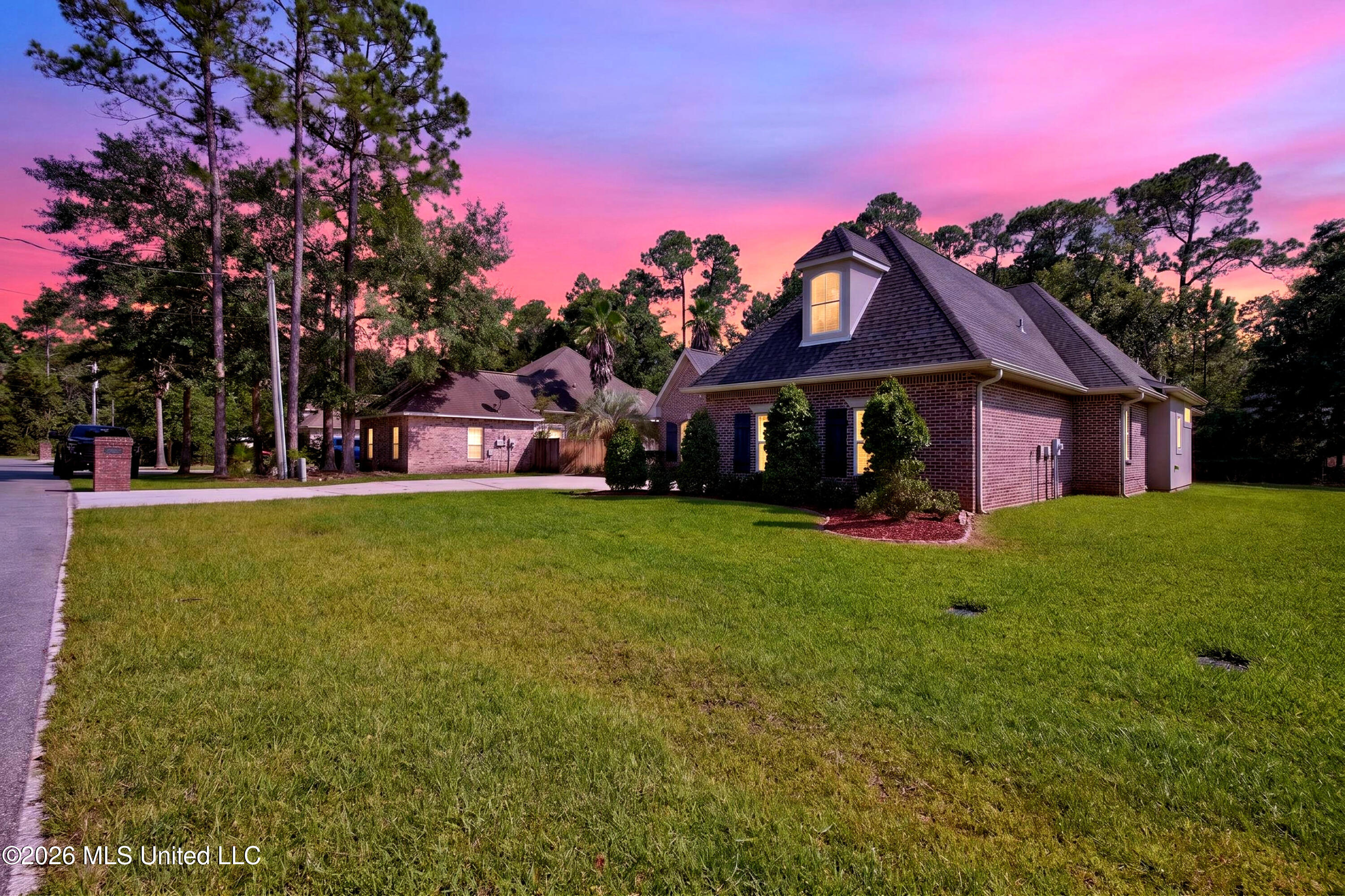 6426 Kome Drive Property Photo 4
