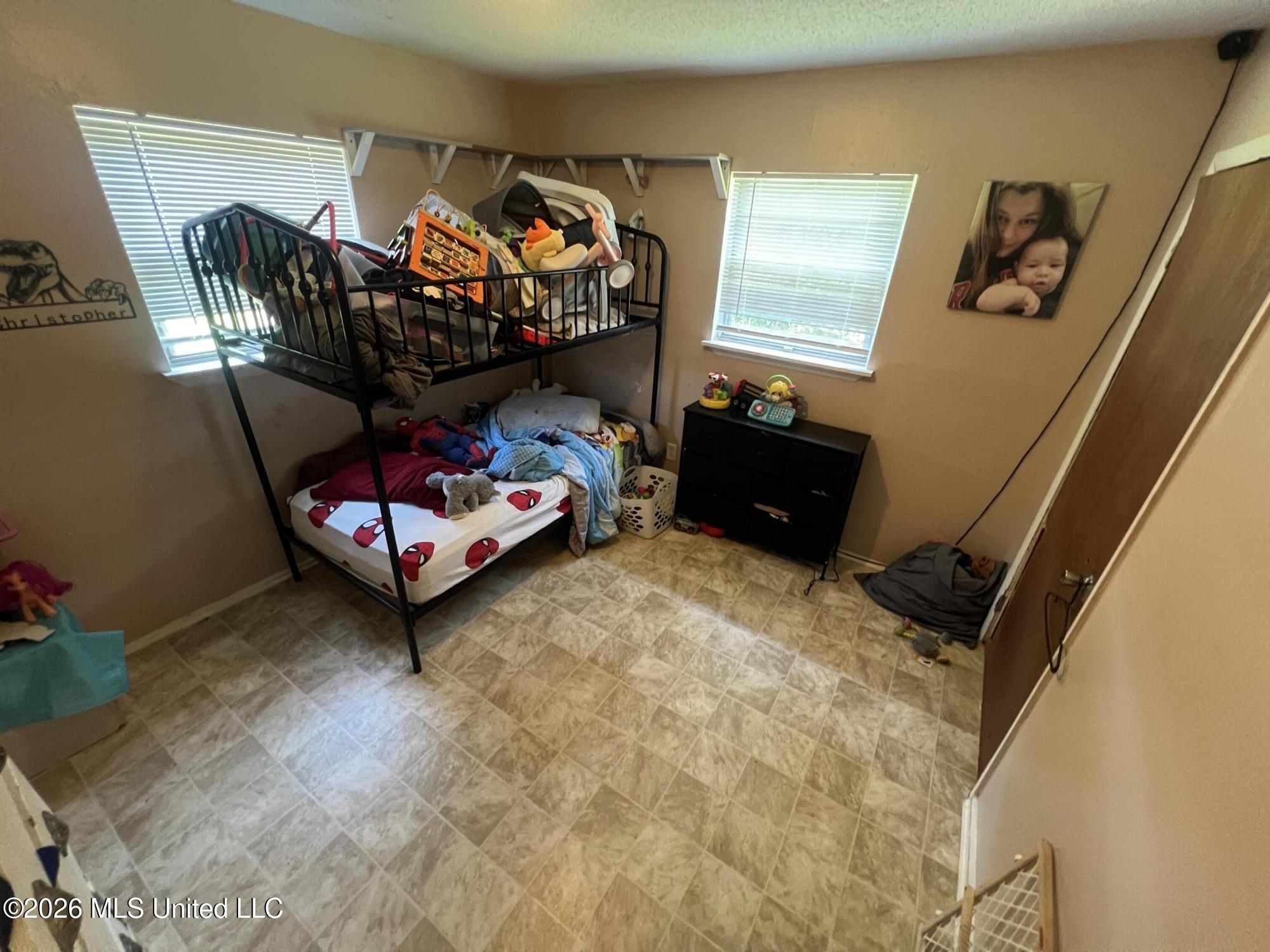 3813 Camellia Street Property Photo 7
