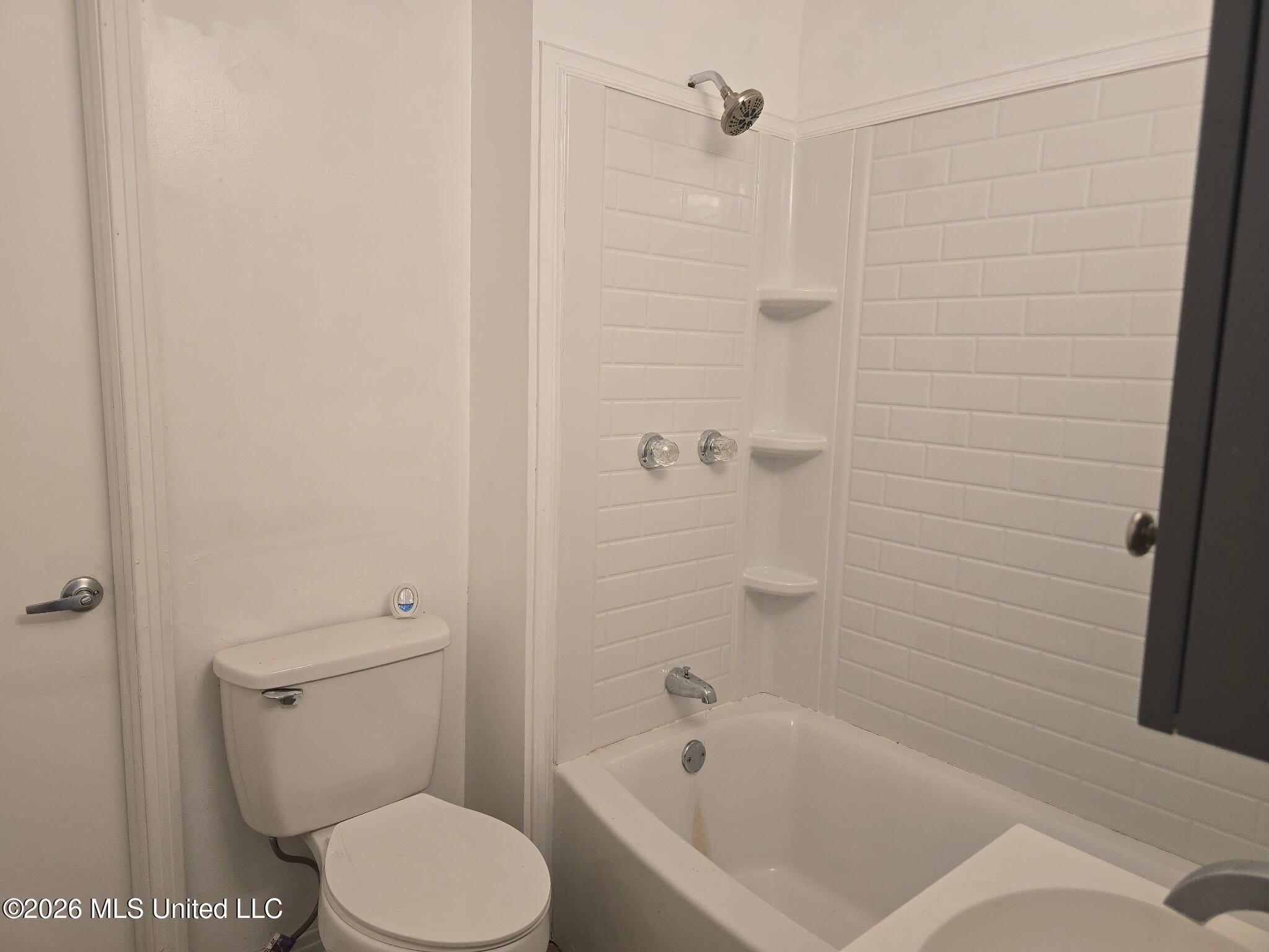825 Church Street Property Photo 10