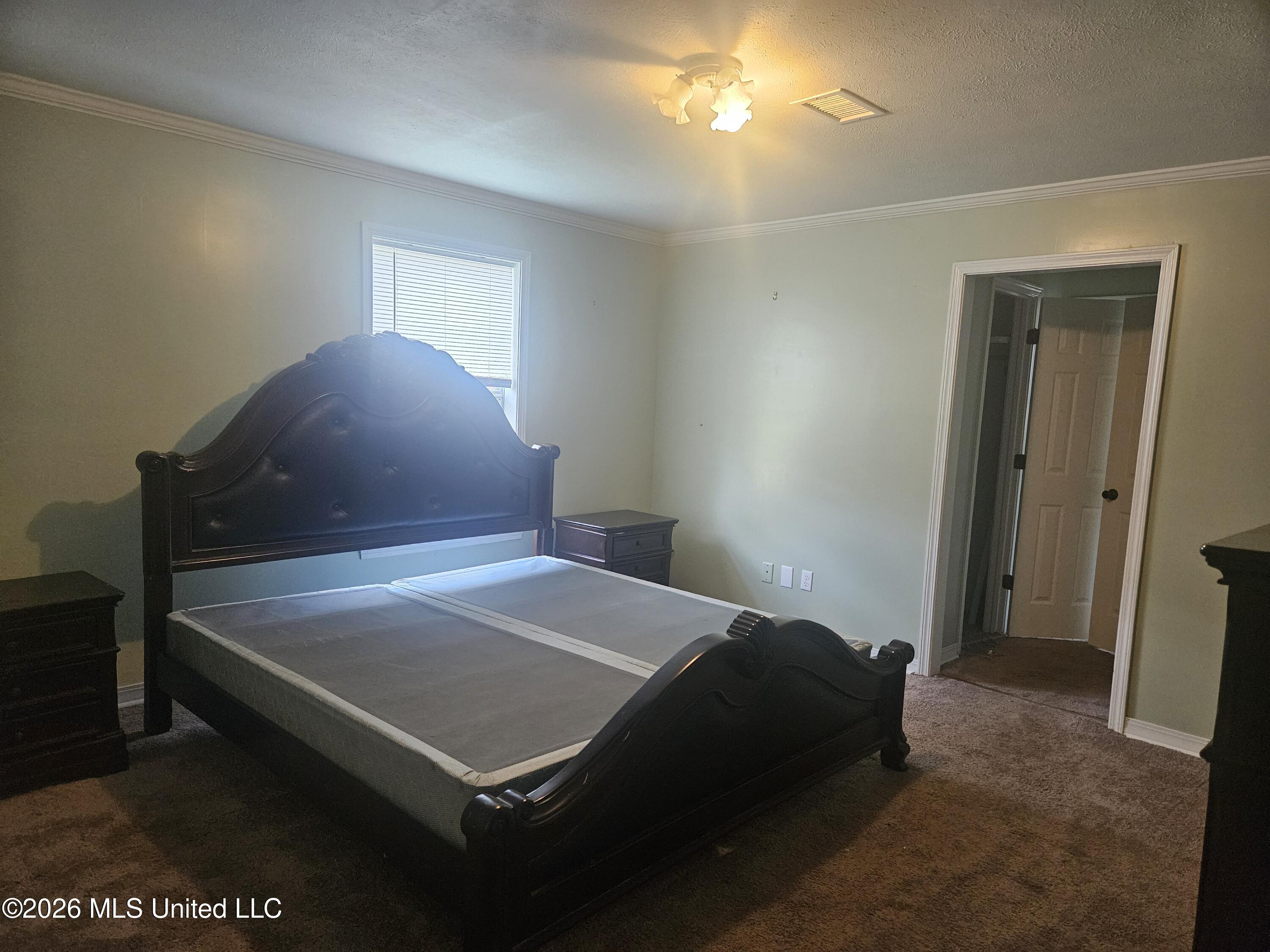 2029 Eleanor Street Property Photo 7