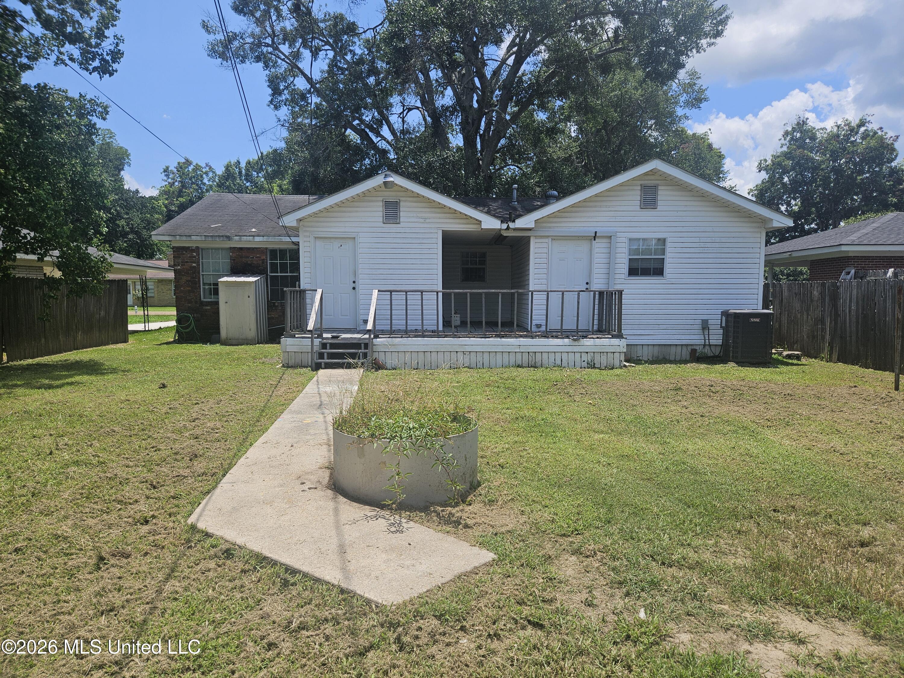 2029 Eleanor Street Property Photo 14