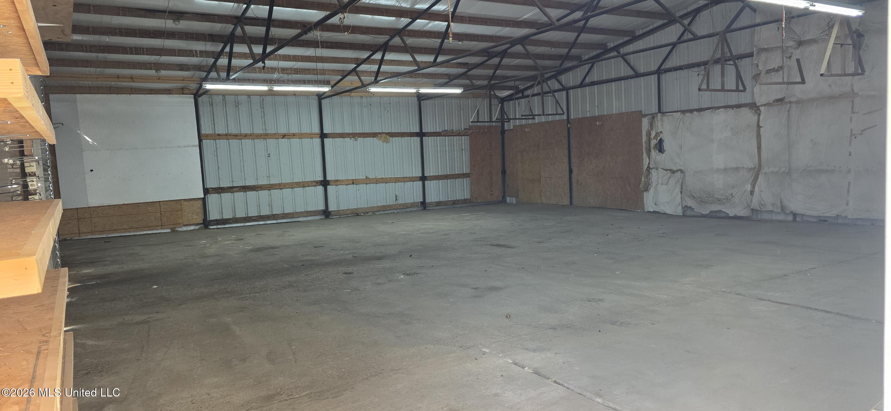 1147 Us-51 Property Photo 9