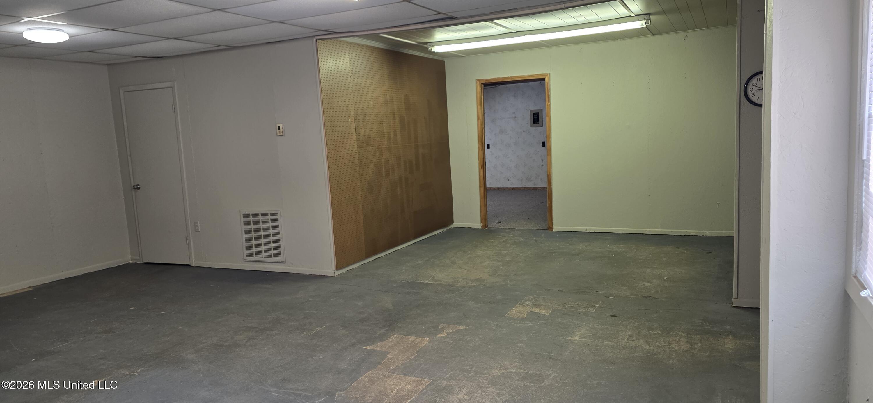 1147 Us-51 Property Photo 12