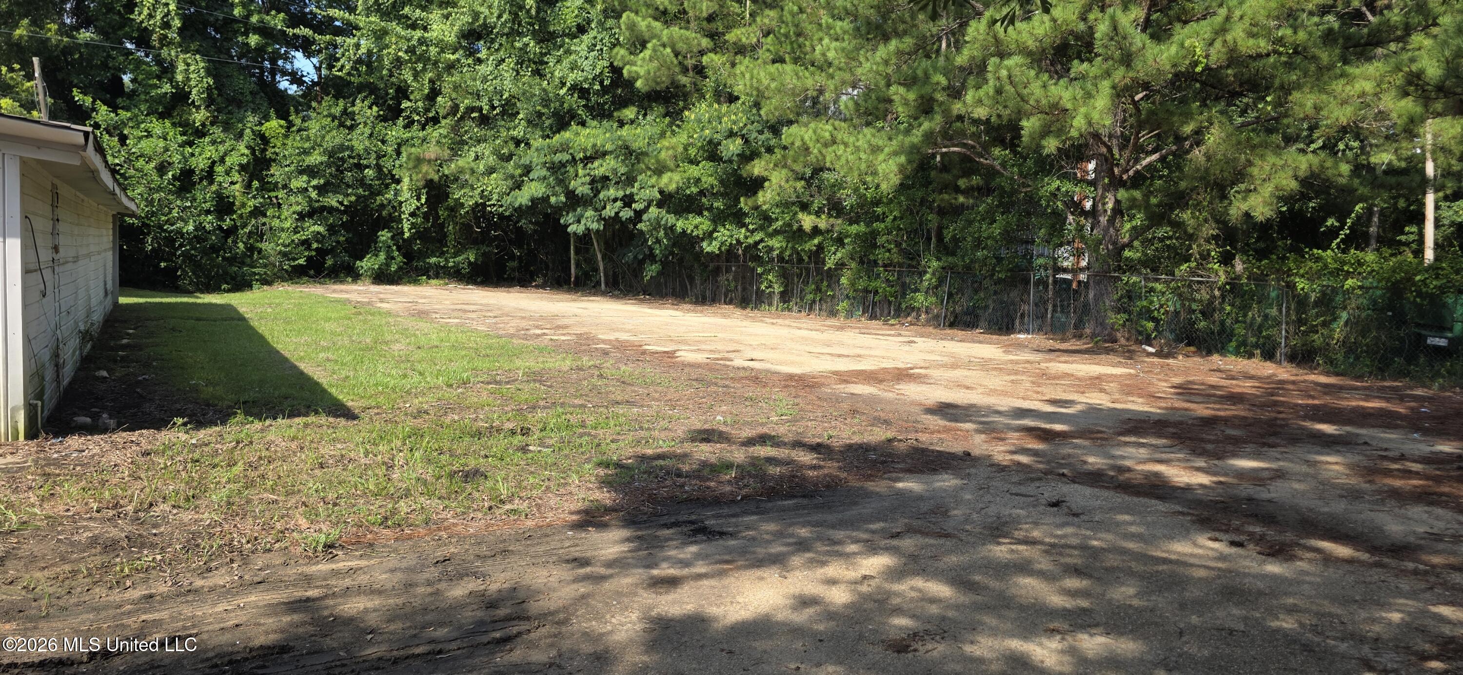 1147 Us-51 Property Photo 14