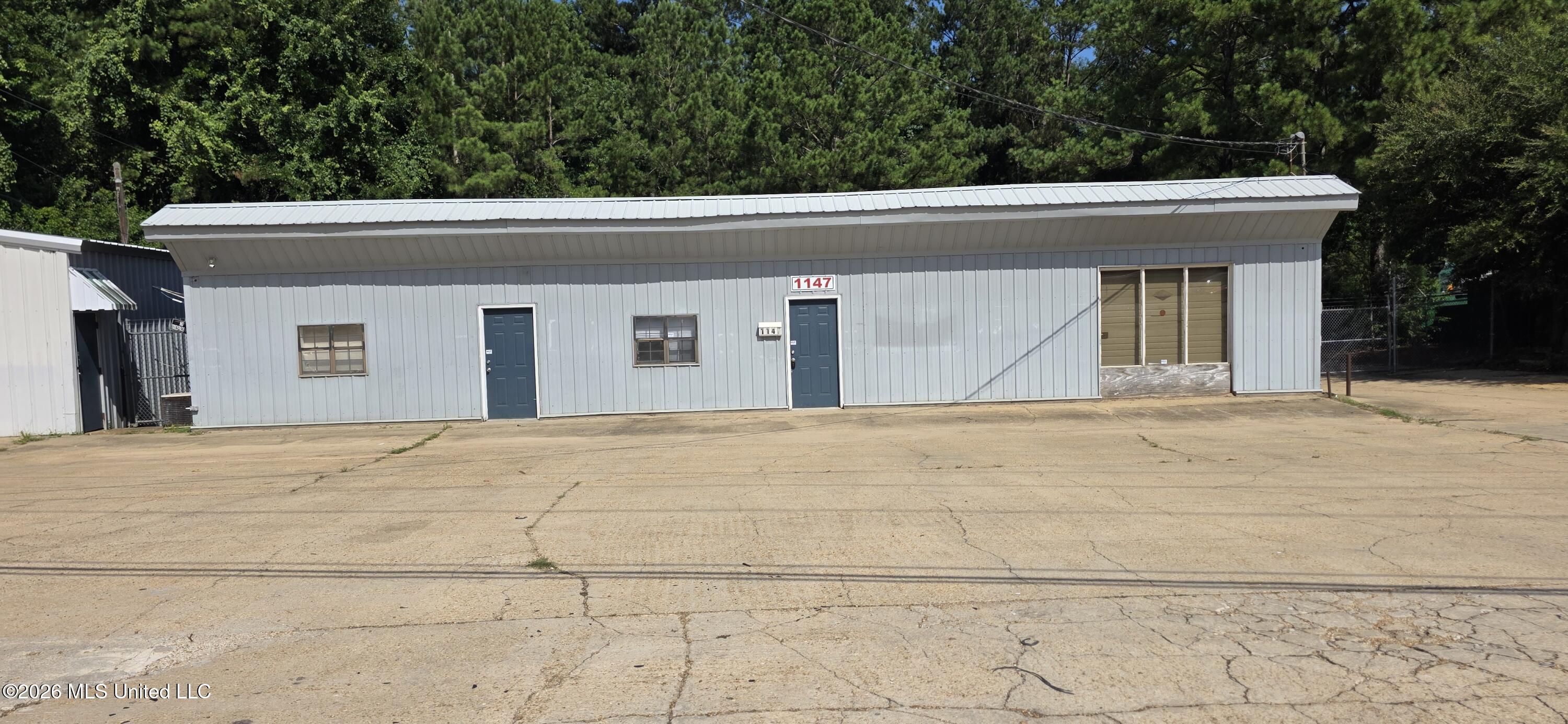 1147 Us-51 Property Photo 15