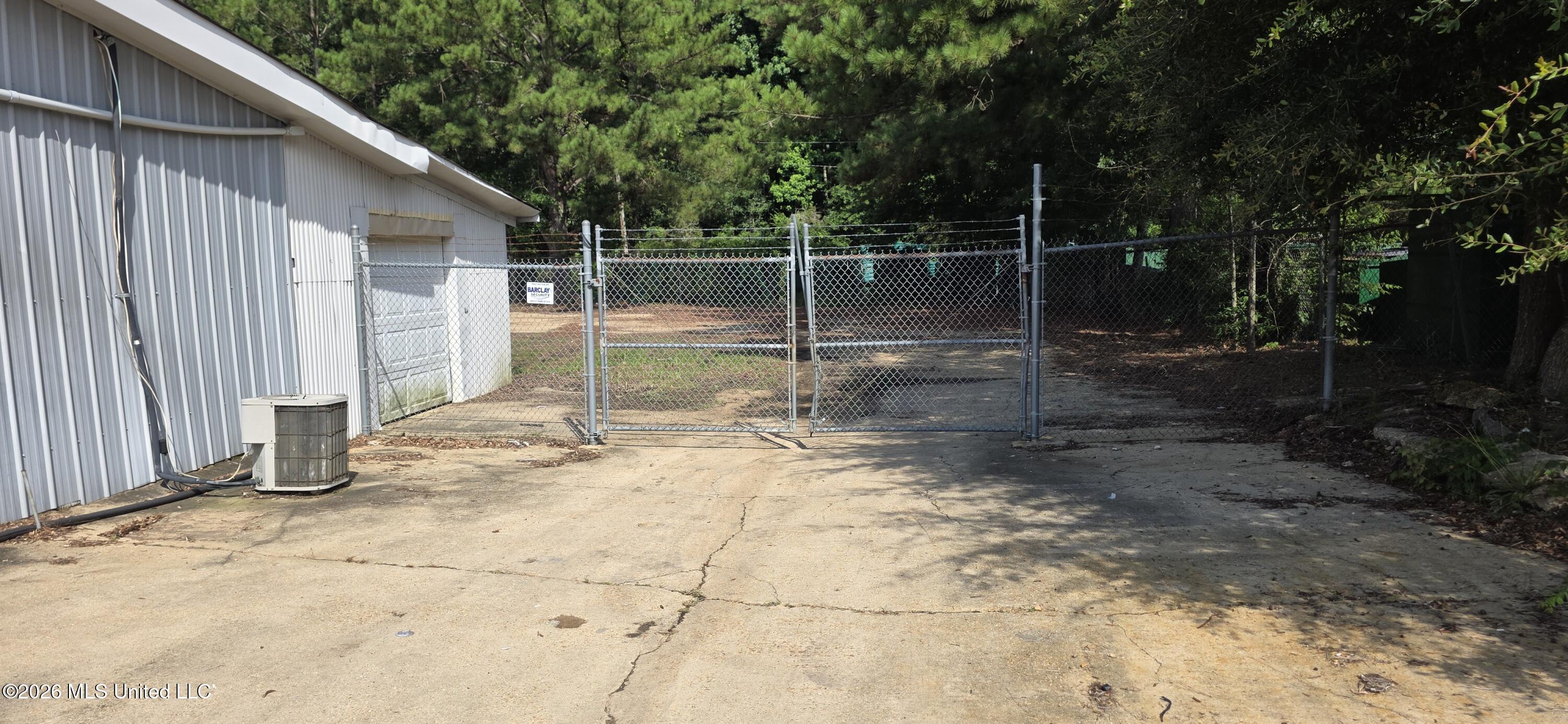 1147 Us-51 Property Photo 27