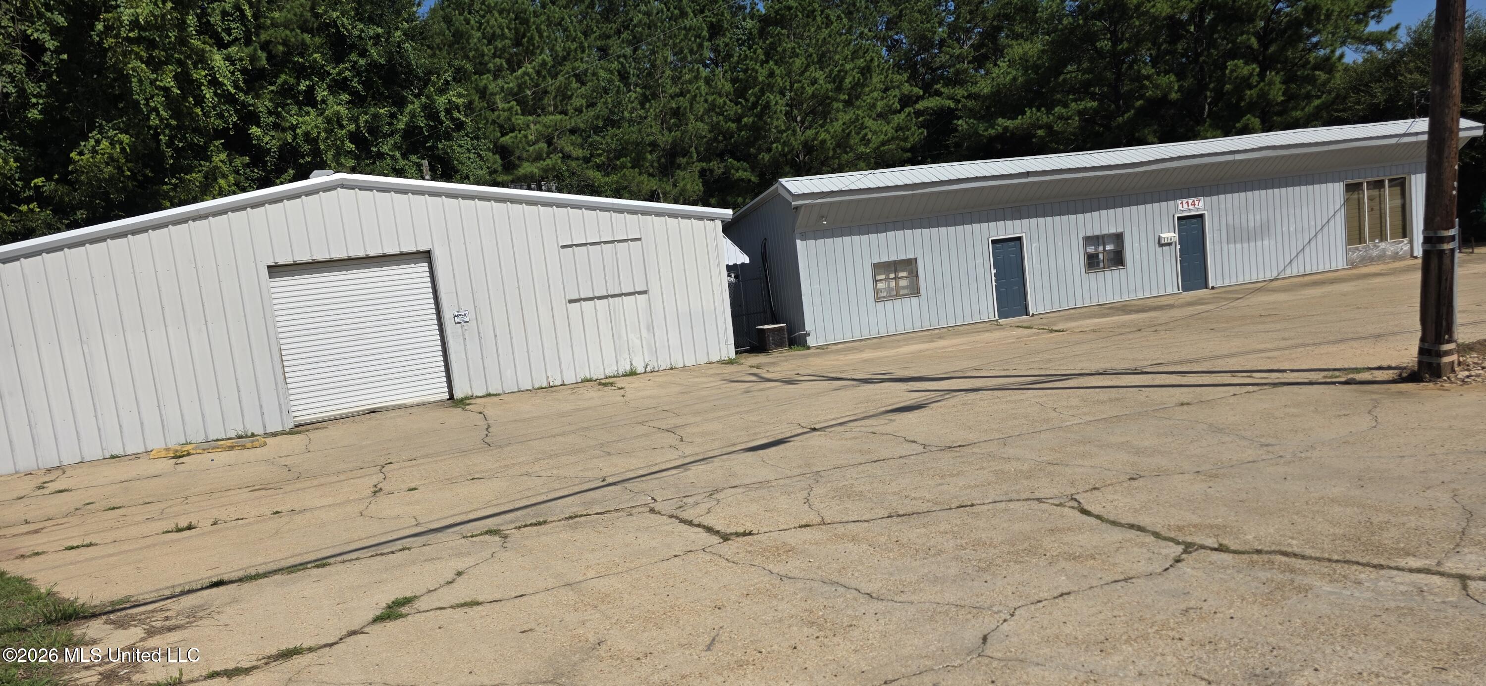 1147 Us-51 Property Photo 28