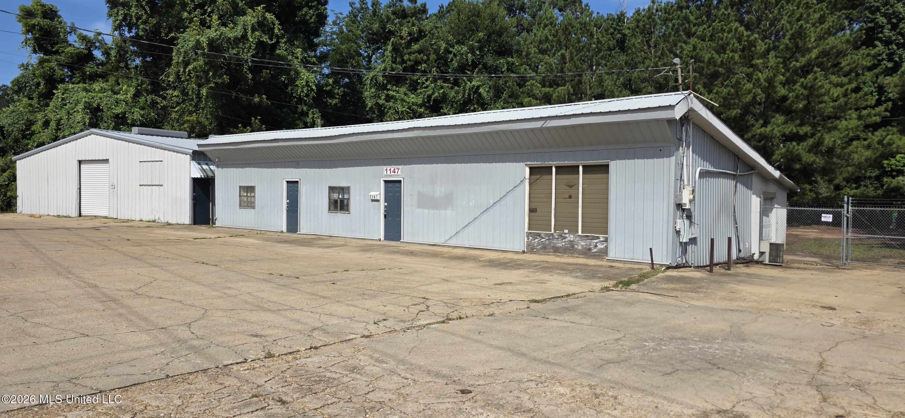 1147 Us-51 Property Photo 30