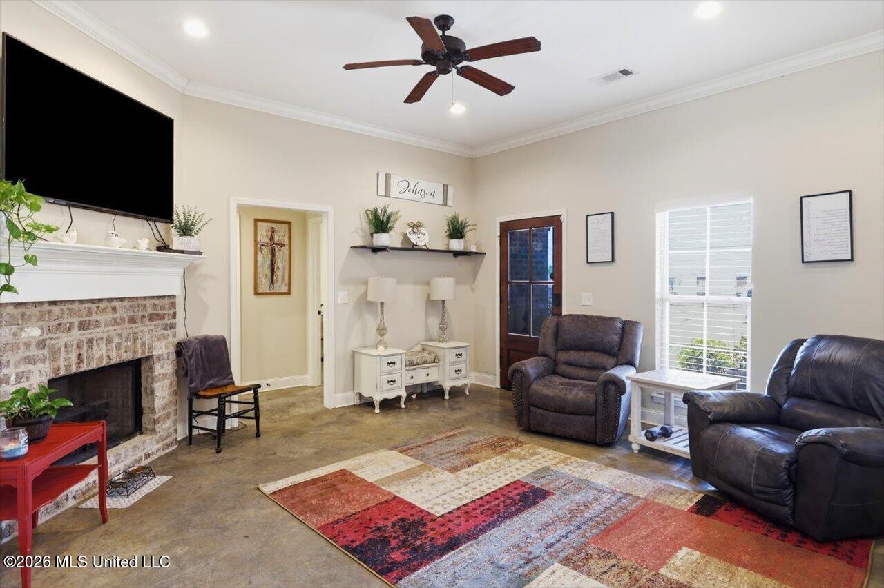 987 Filmore Drive Property Photo 8
