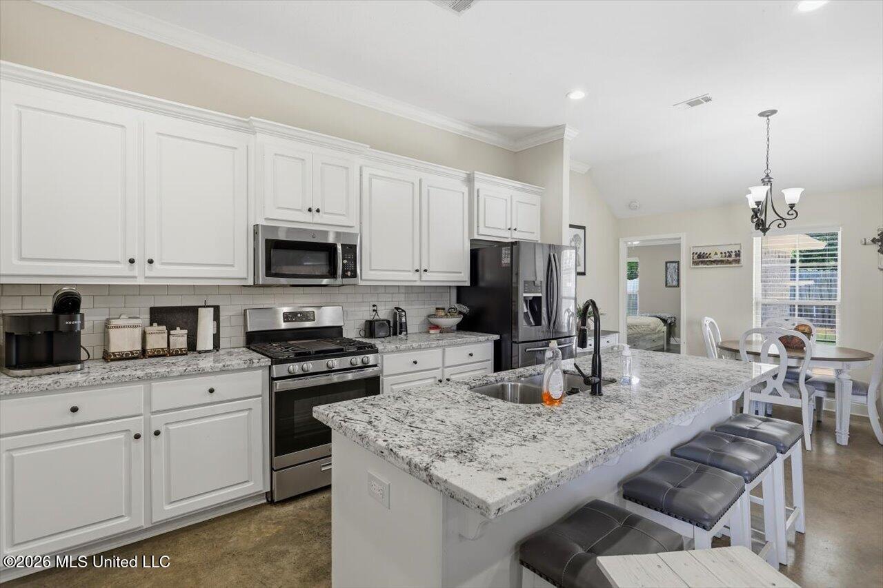987 Filmore Drive Property Photo 12