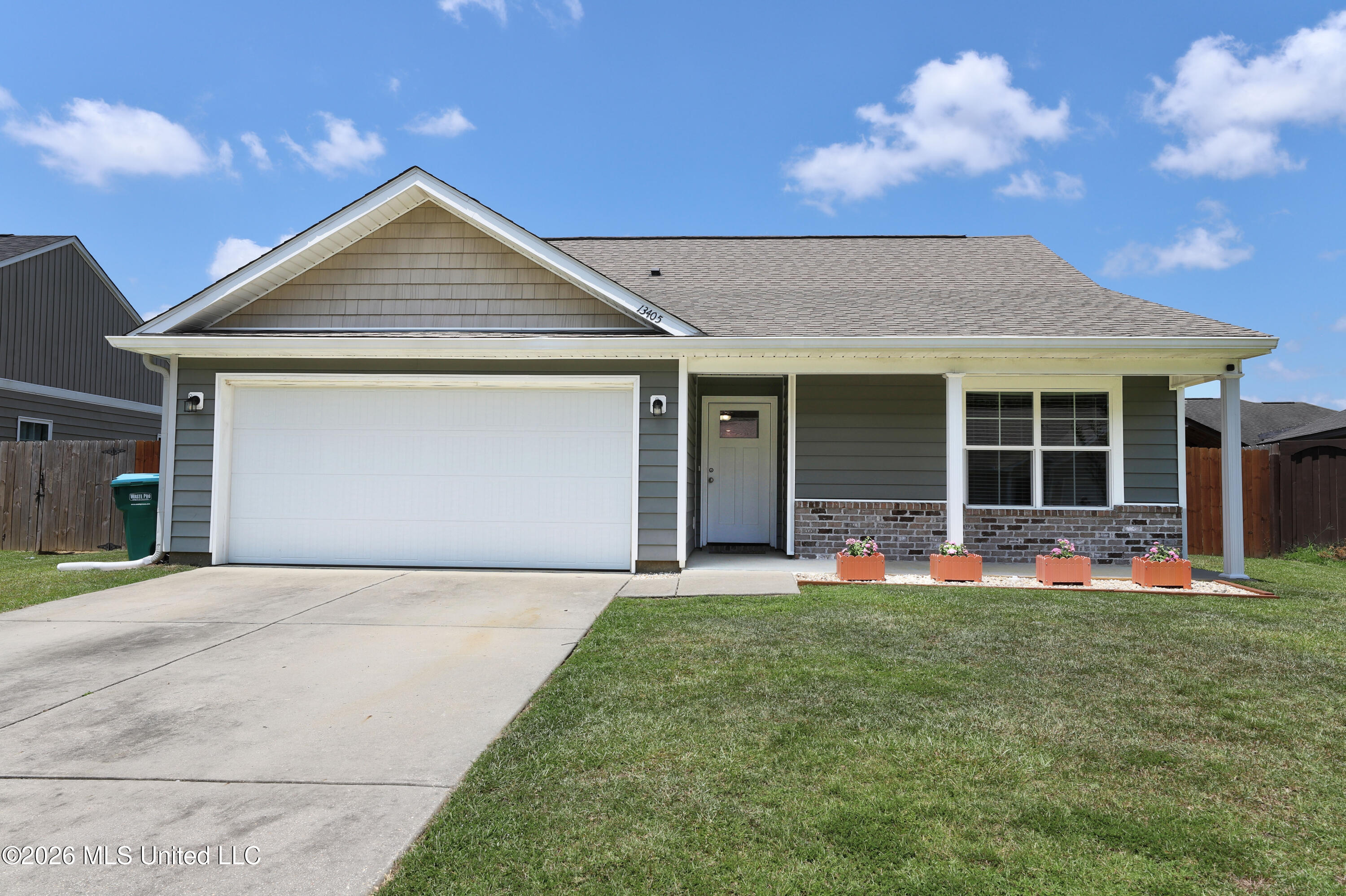 13405 Willow Oak Circle Property Photo 1
