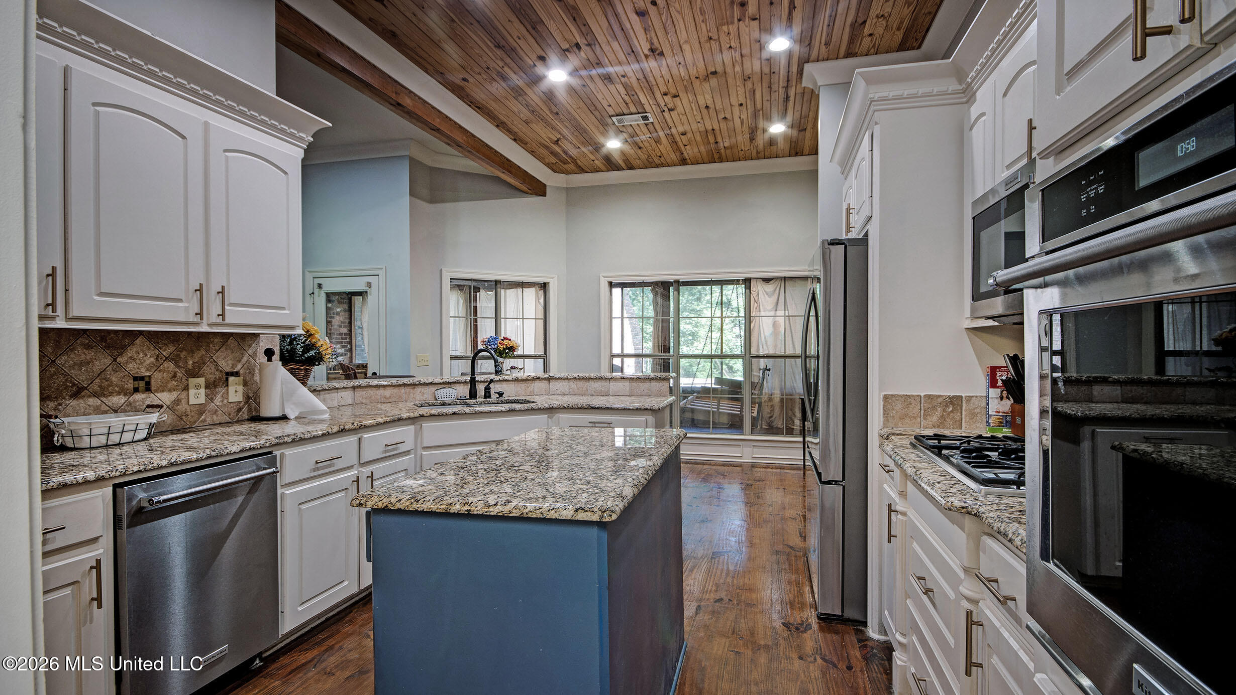 506 Creekstone Drive Property Photo 14