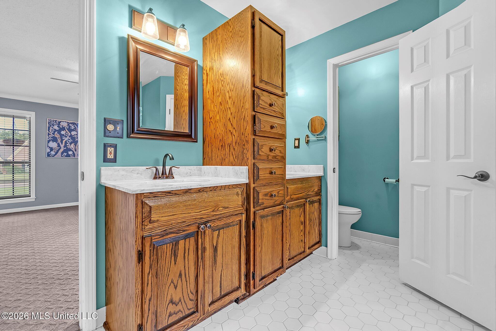 6728 Persimmon Cove Property Photo 12