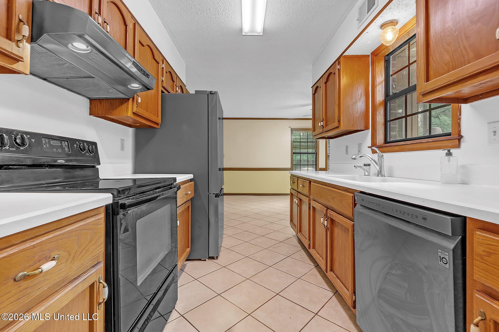 6728 Persimmon Cove Property Photo 16