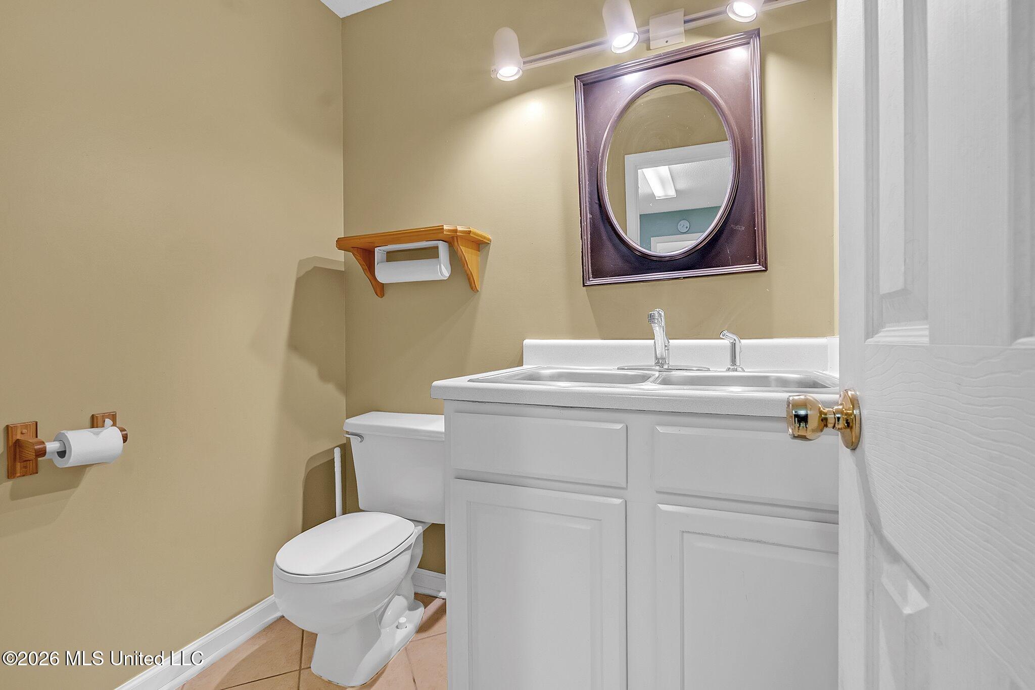 6728 Persimmon Cove Property Photo 17