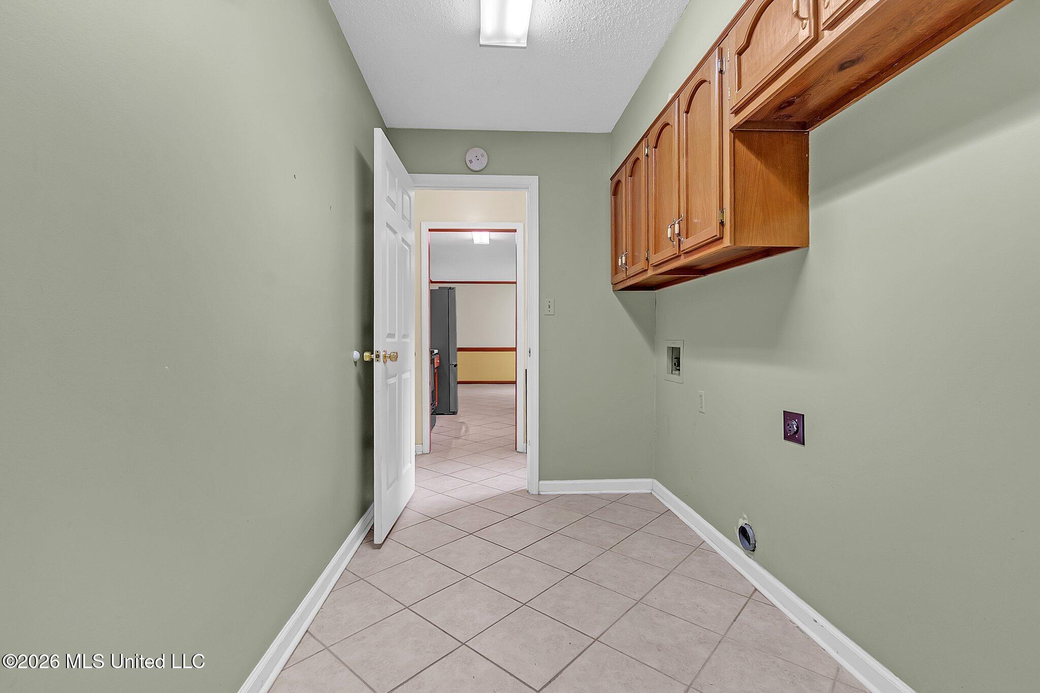 6728 Persimmon Cove Property Photo 18