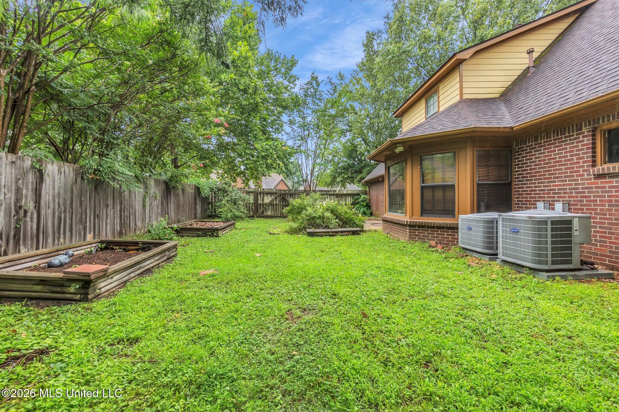 6728 Persimmon Cove Property Photo 25