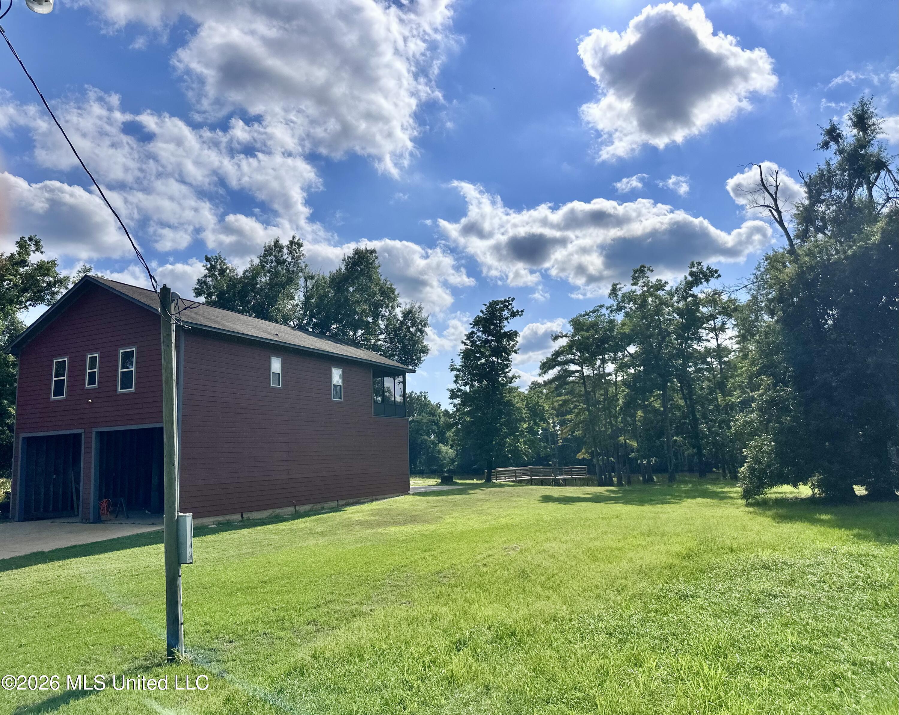 162 Shoemake Road Property Photo 4