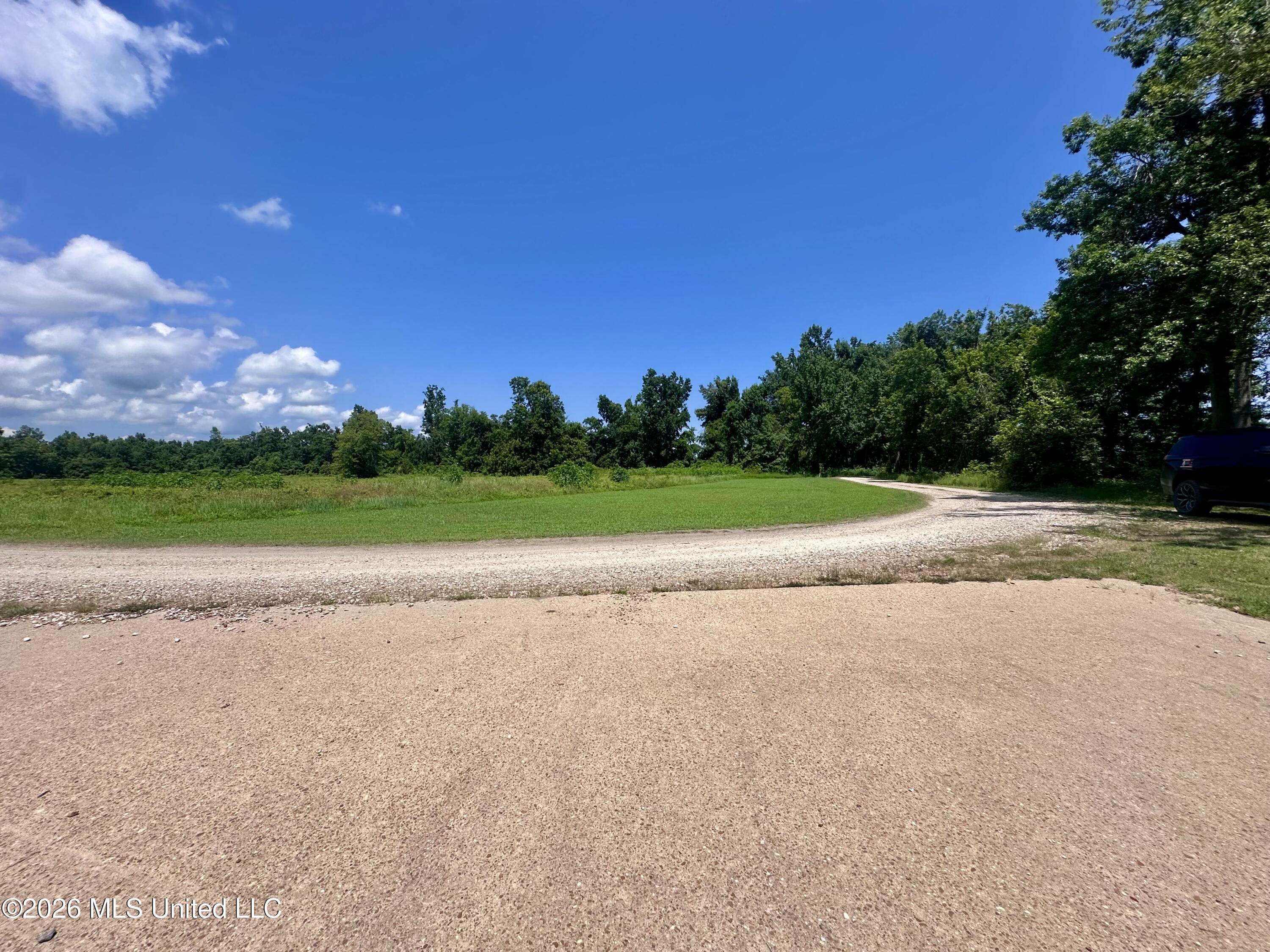 162 Shoemake Road Property Photo 5