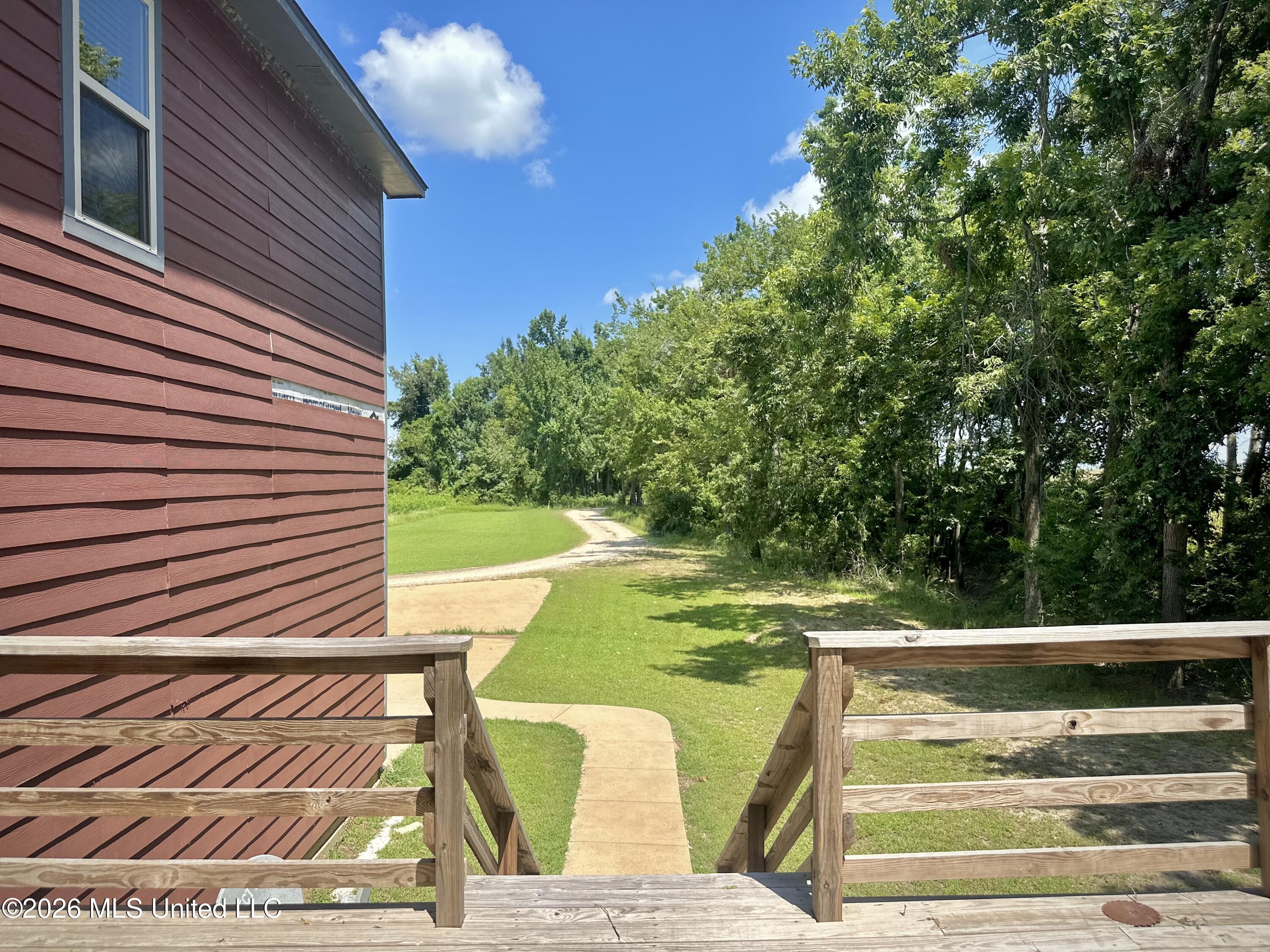 162 Shoemake Road Property Photo 6