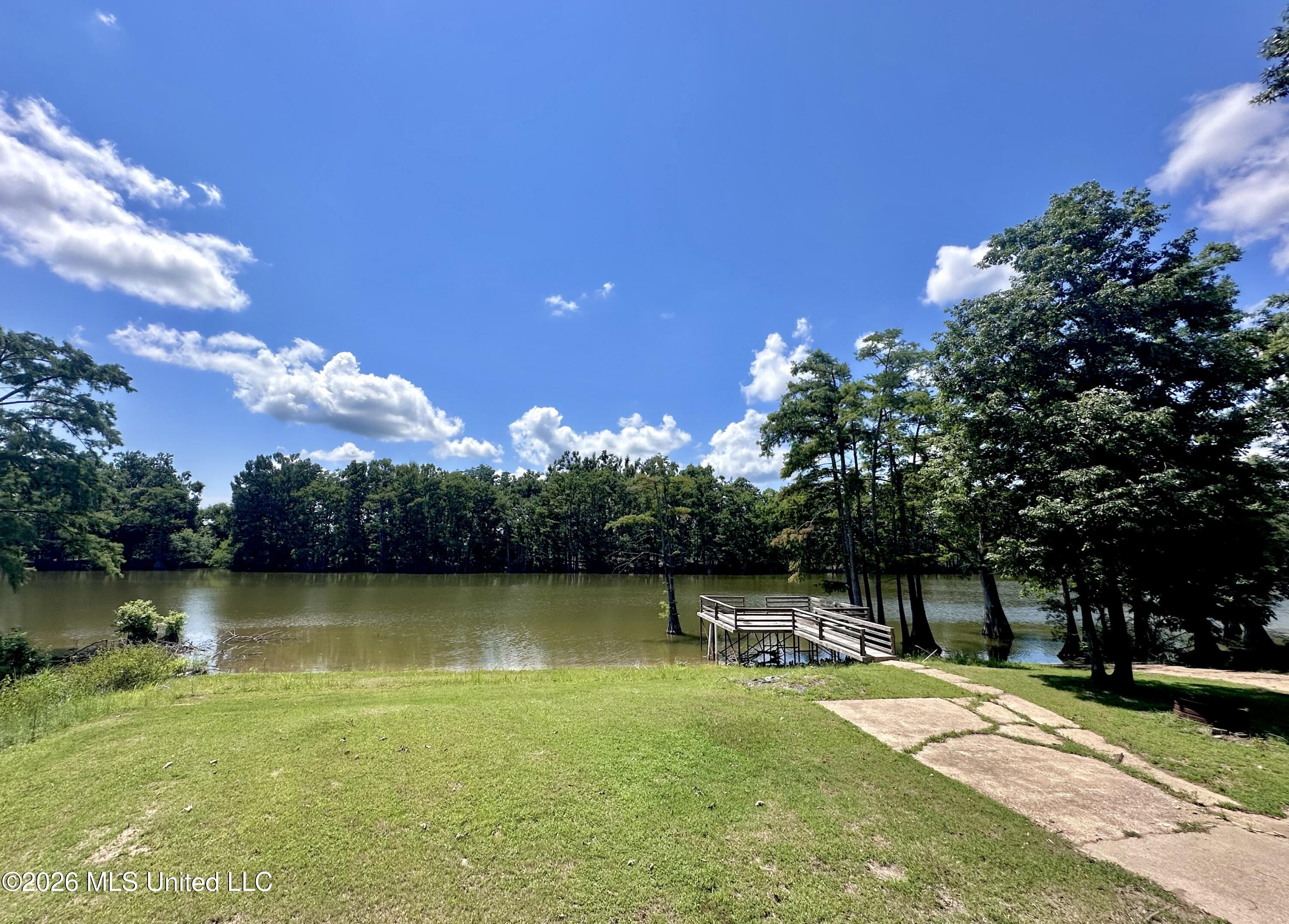 162 Shoemake Road Property Photo 8